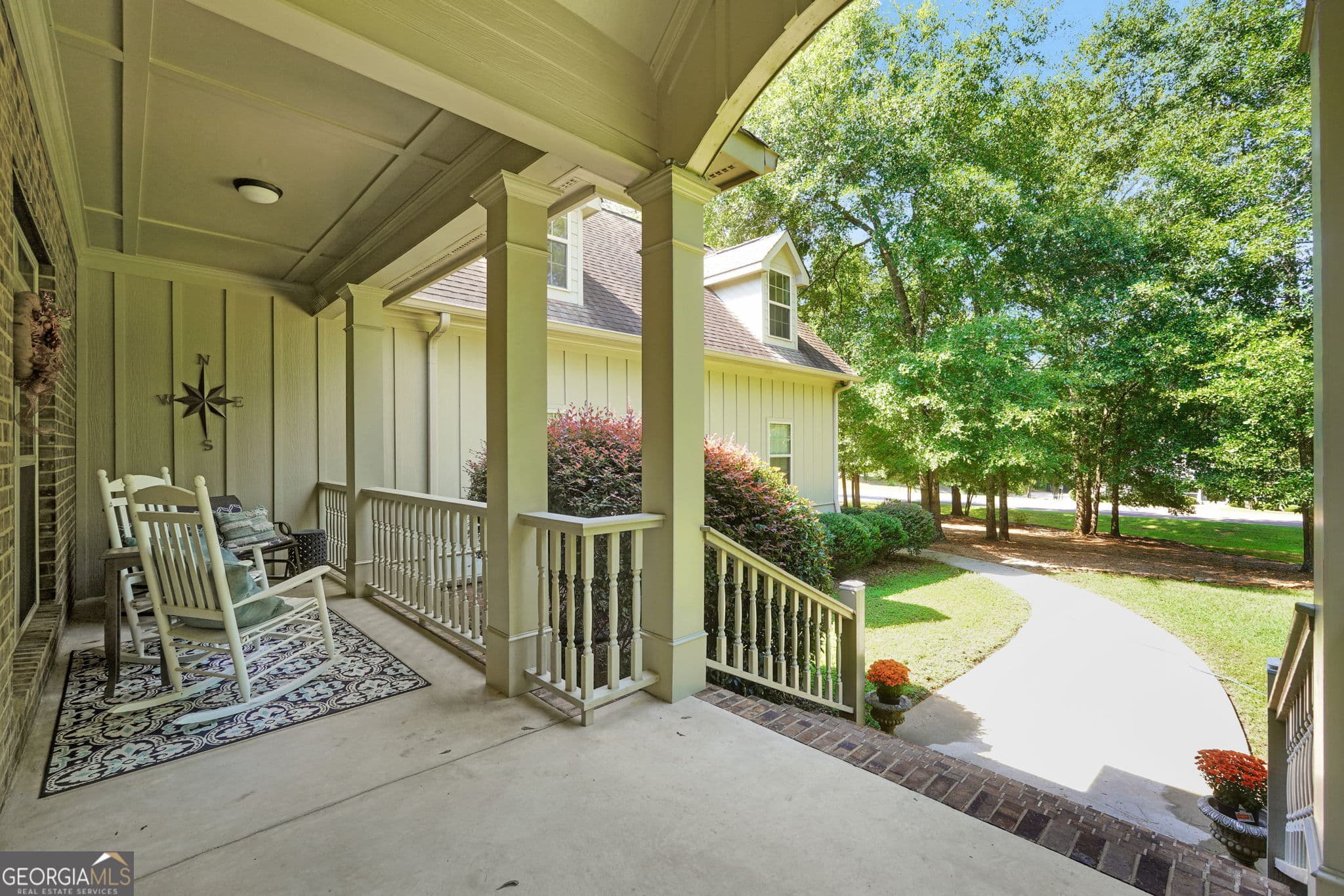 5 bedroom, 3.5 bathroom, 3,920 sq ft single family residence for sale at 505 Crescent Drive, Forsyth, GA 31029 — photo 6