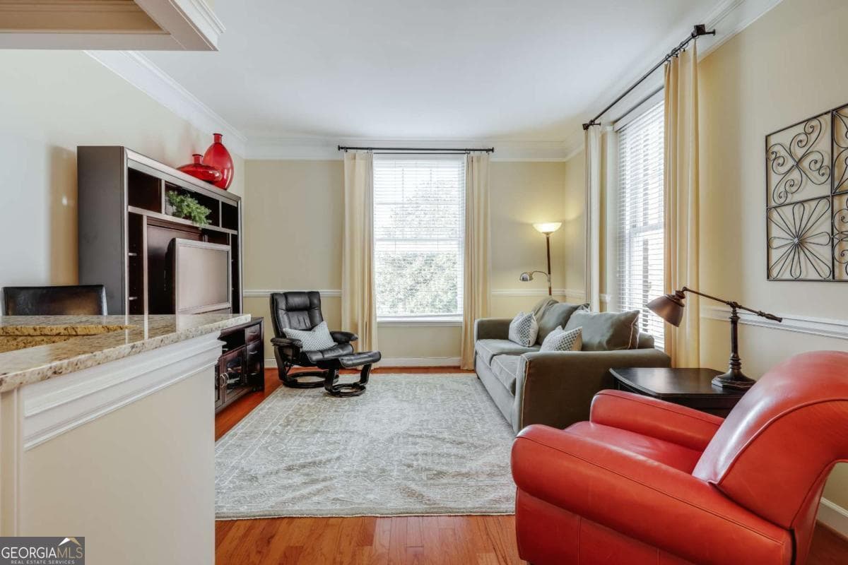 1 bedroom, 1 bathroom, 841 sq ft condominium for sale at 247 Washington Street 302, Athens, GA 30601 — photo 10