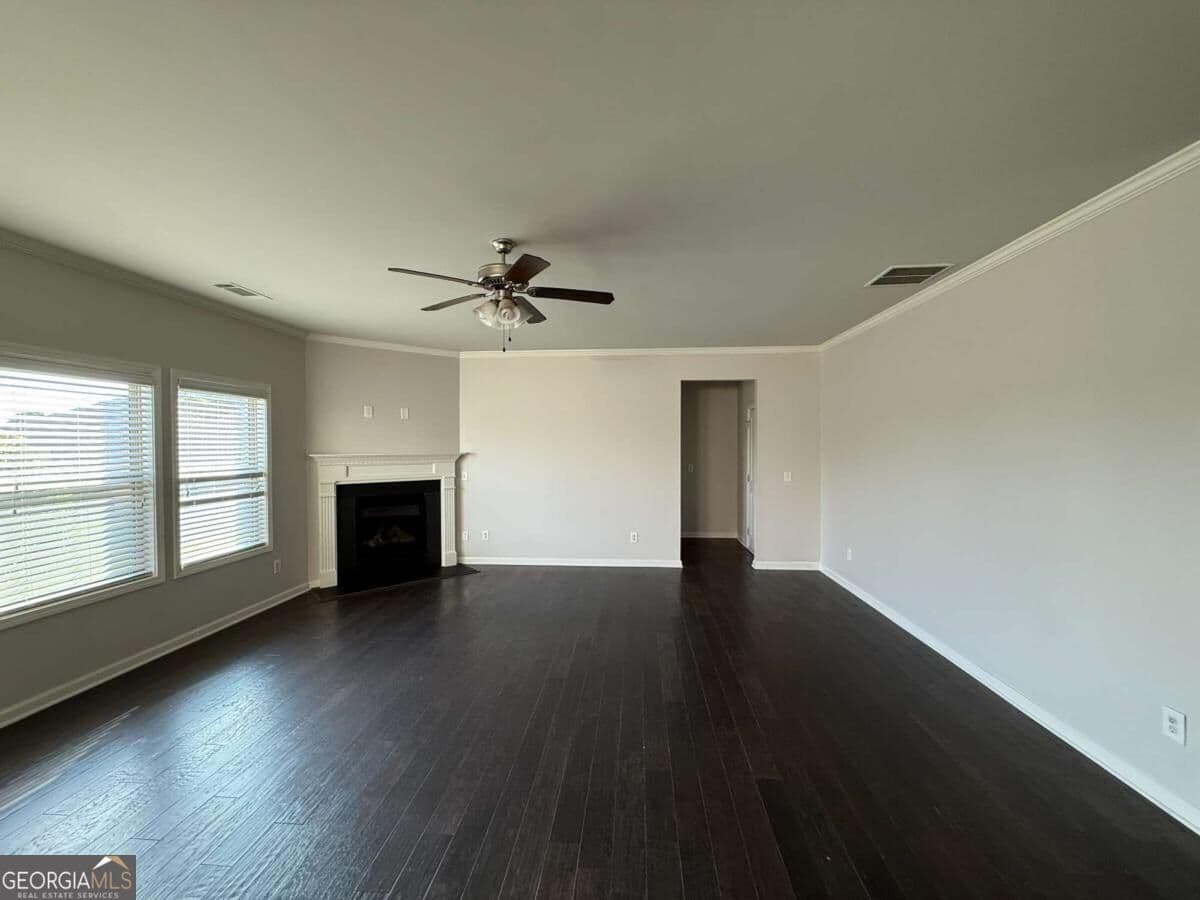 4 bedroom, 3.5 bathroom single family residence for rent at 4525 Havenwood Place, Gainesville, GA 30504 for $2,600 a month — photo 6