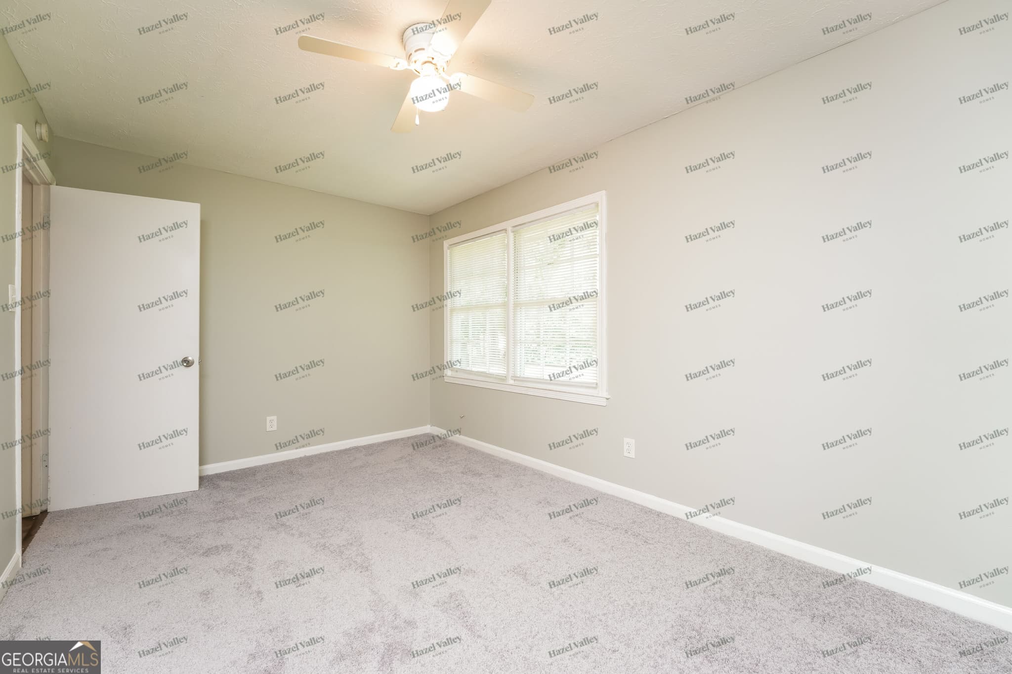 3 bedroom, 1 bathroom, 1,104 sq ft single family residence for rent at 10131 Hidden Branches Way, Covington, GA 30014 for $1,495 a month — photo 3