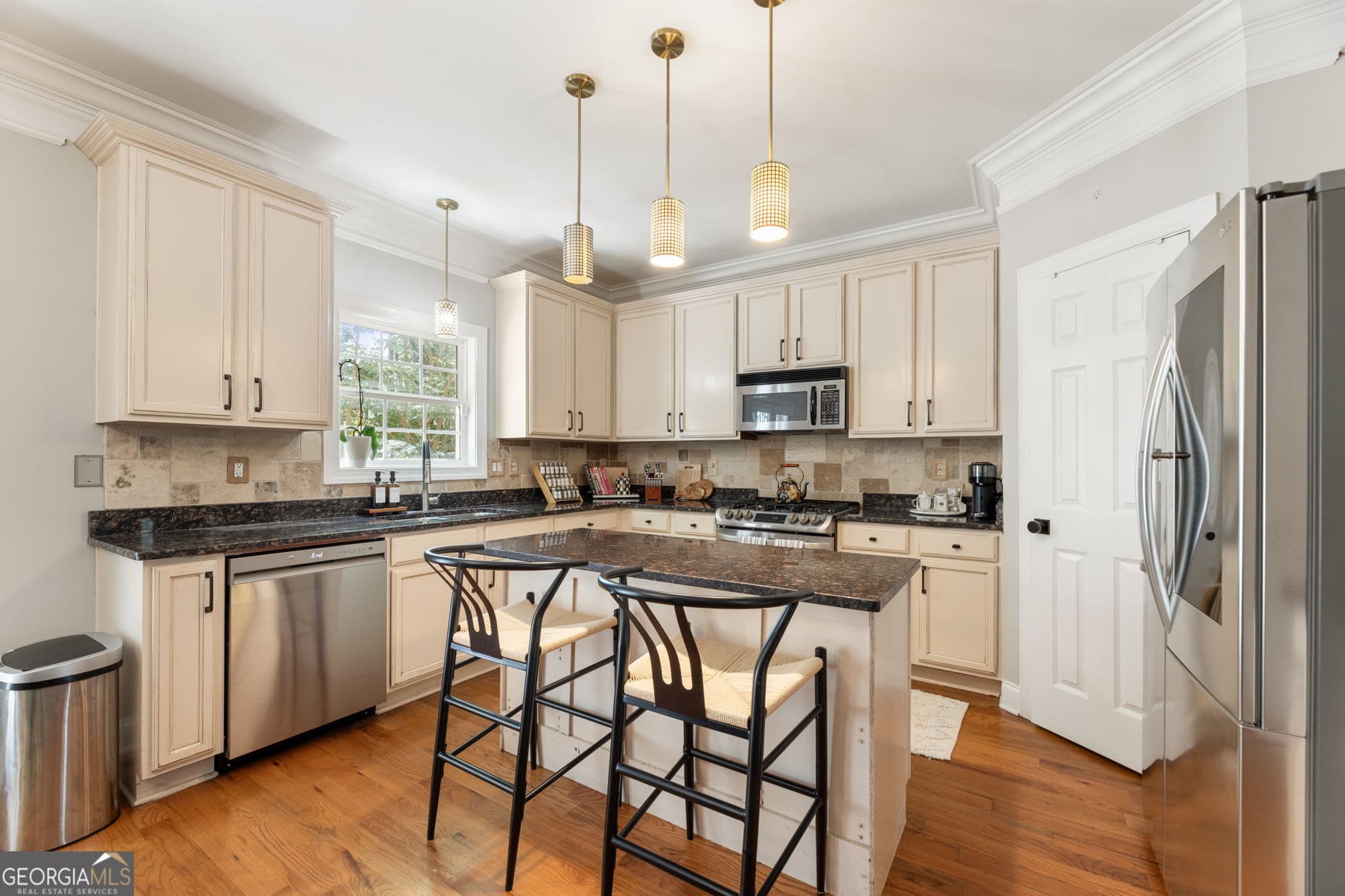 4 bedroom, 3.5 bathroom, 2,468 sq ft townhouse for sale at 2276 Ewell Park Drive, Lawrenceville, GA 30043 — photo 9