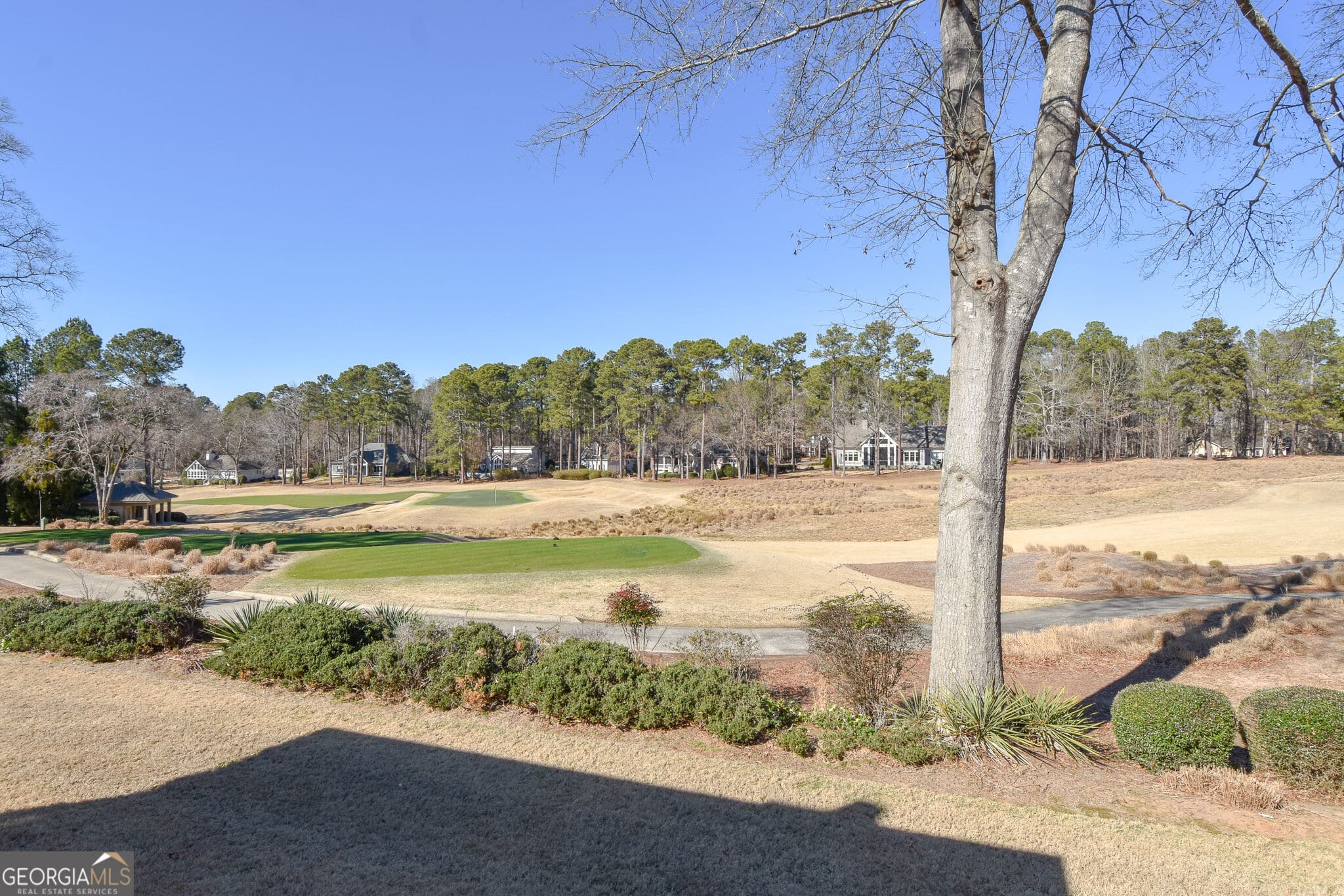 3 bedroom, 2.5 bathroom, 2,258 sq ft single family residence for rent at 1091 Fairway Ridge Road, Greensboro, GA 30642 for $3,200 a month — photo 5