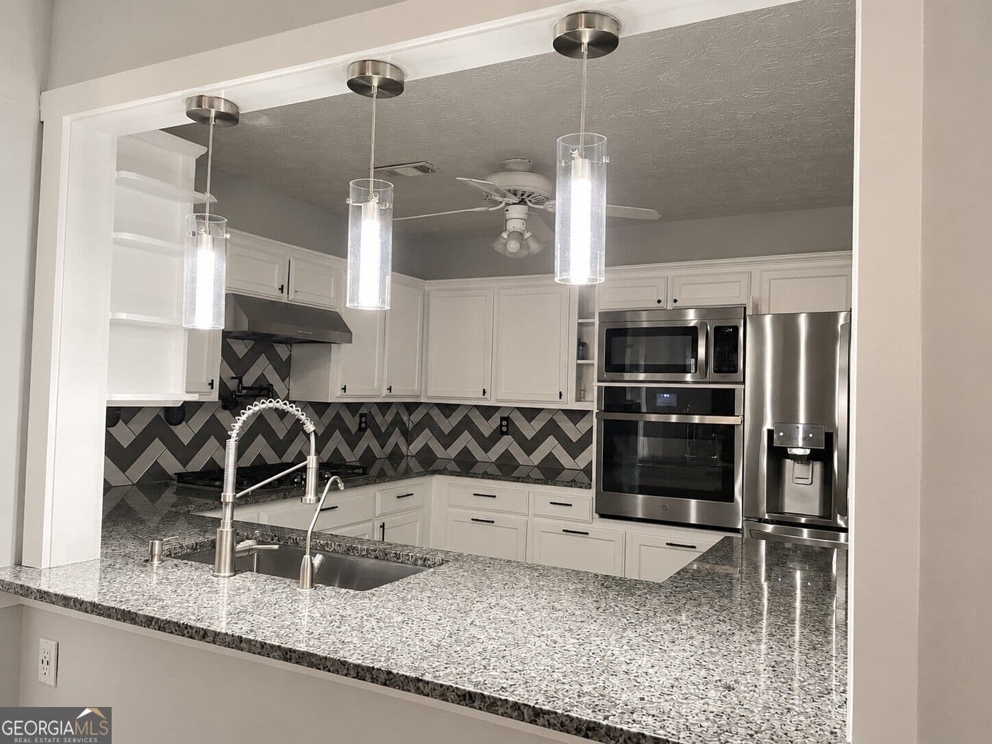 4 bedroom, 3 bathroom, 2,464 sq ft single family residence for sale at 320 Cottonpatch Road, Lawrenceville, GA 30046 — photo 6