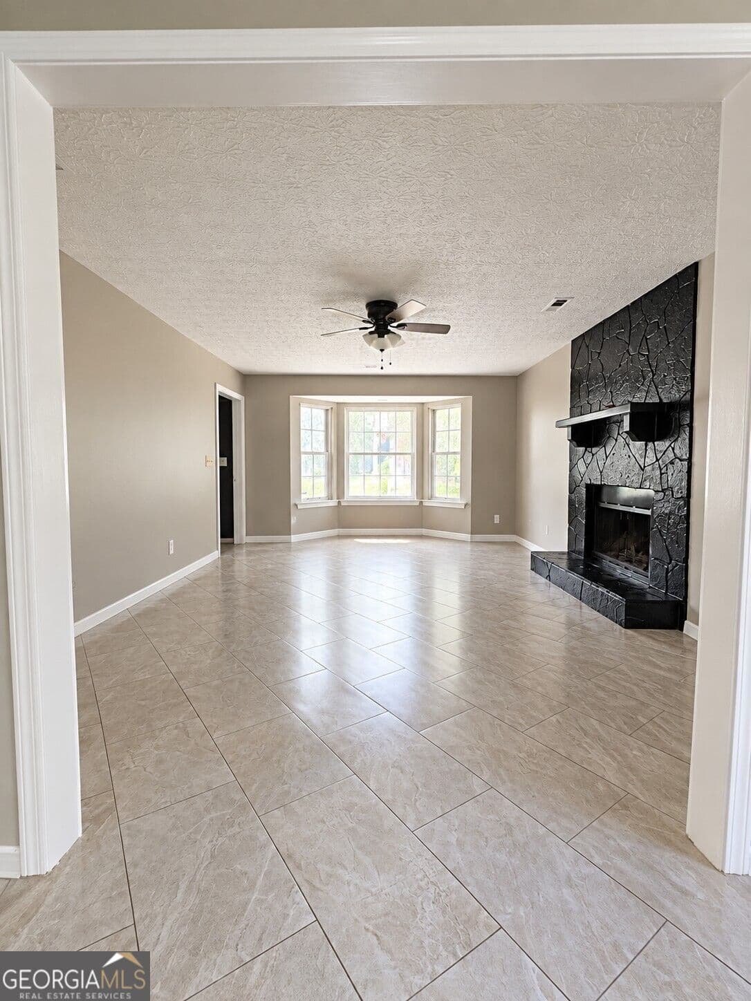 4 bedroom, 3 bathroom, 2,464 sq ft single family residence for sale at 320 Cottonpatch Road, Lawrenceville, GA 30046 — photo 10