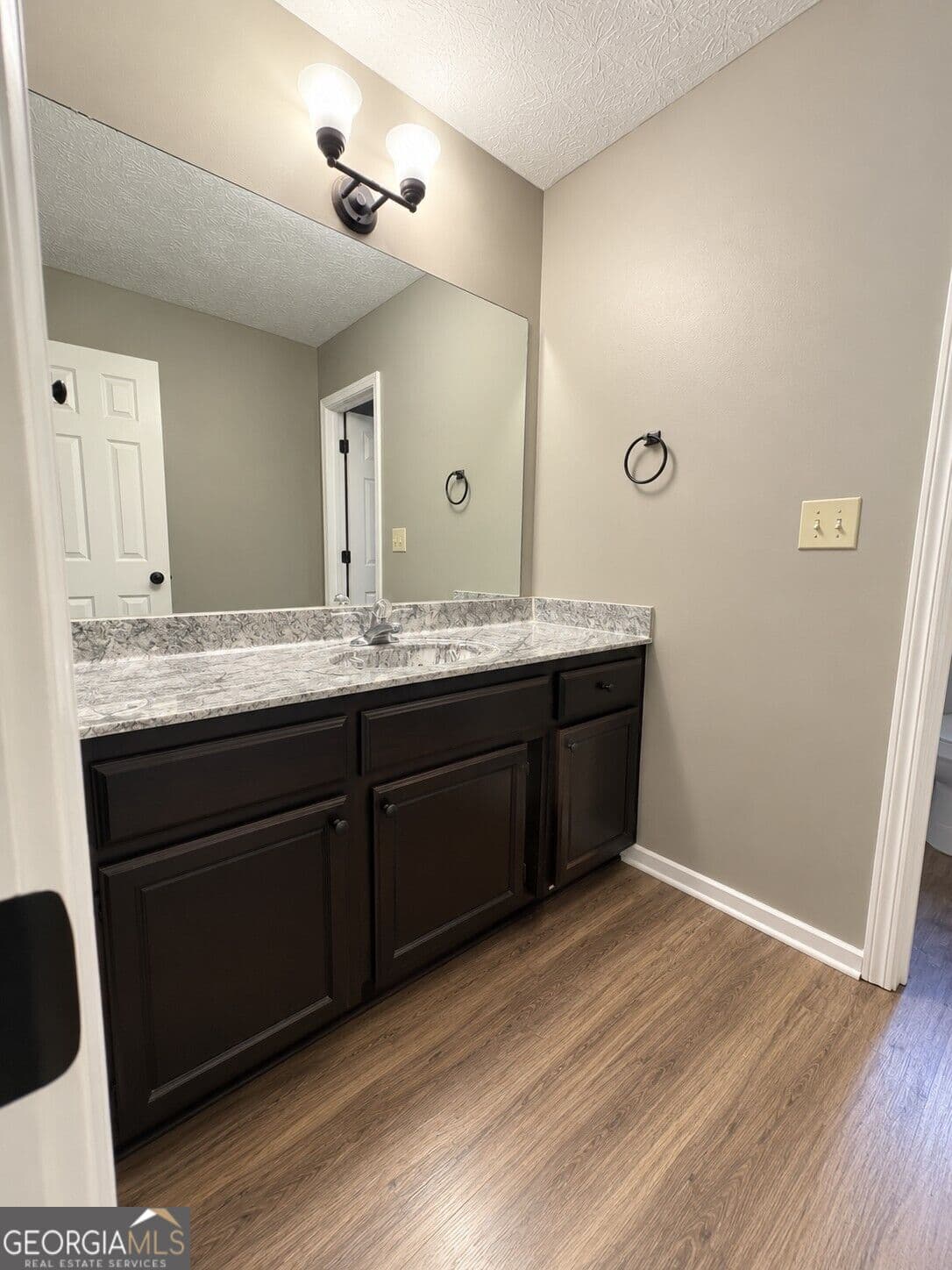 4 bedroom, 3 bathroom, 2,464 sq ft single family residence for sale at 320 Cottonpatch Road, Lawrenceville, GA 30046 — photo 4