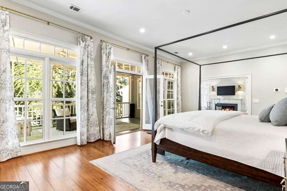 6 bedroom, 6 bathroom, 6,942 sq ft single family residence for sale at 3931 The Battery, Duluth, GA 30096 — photo 4
