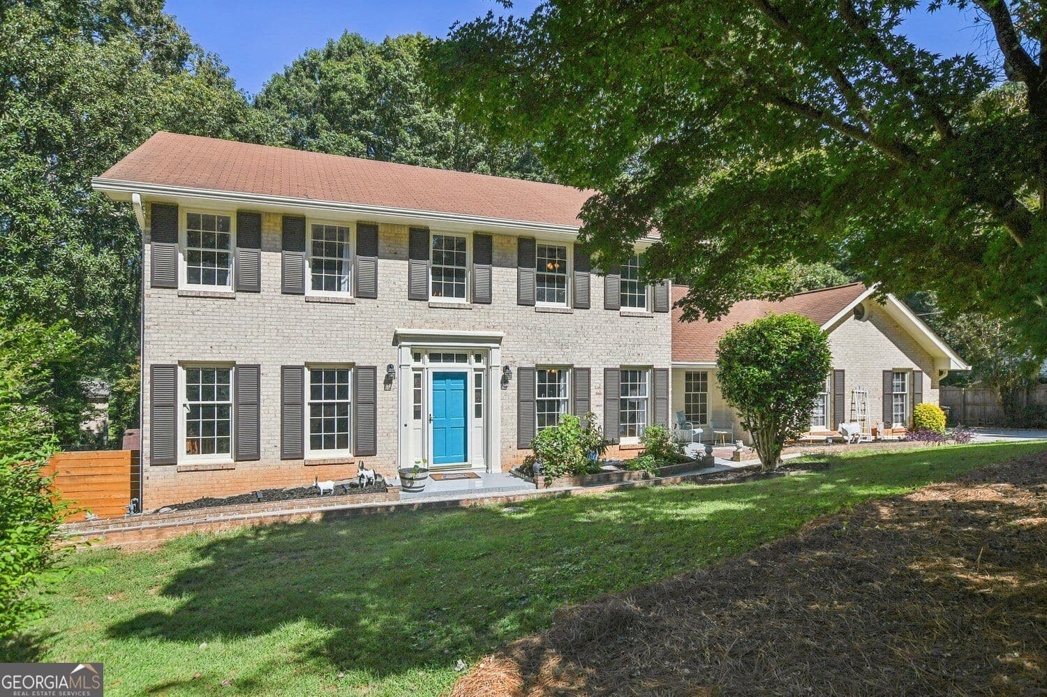 4 bedroom, 3 bathroom, 2,731 sq ft single family residence for sale at 2209 Mountain Creek Drive, Smoke Rise, GA 30087 — photo 2