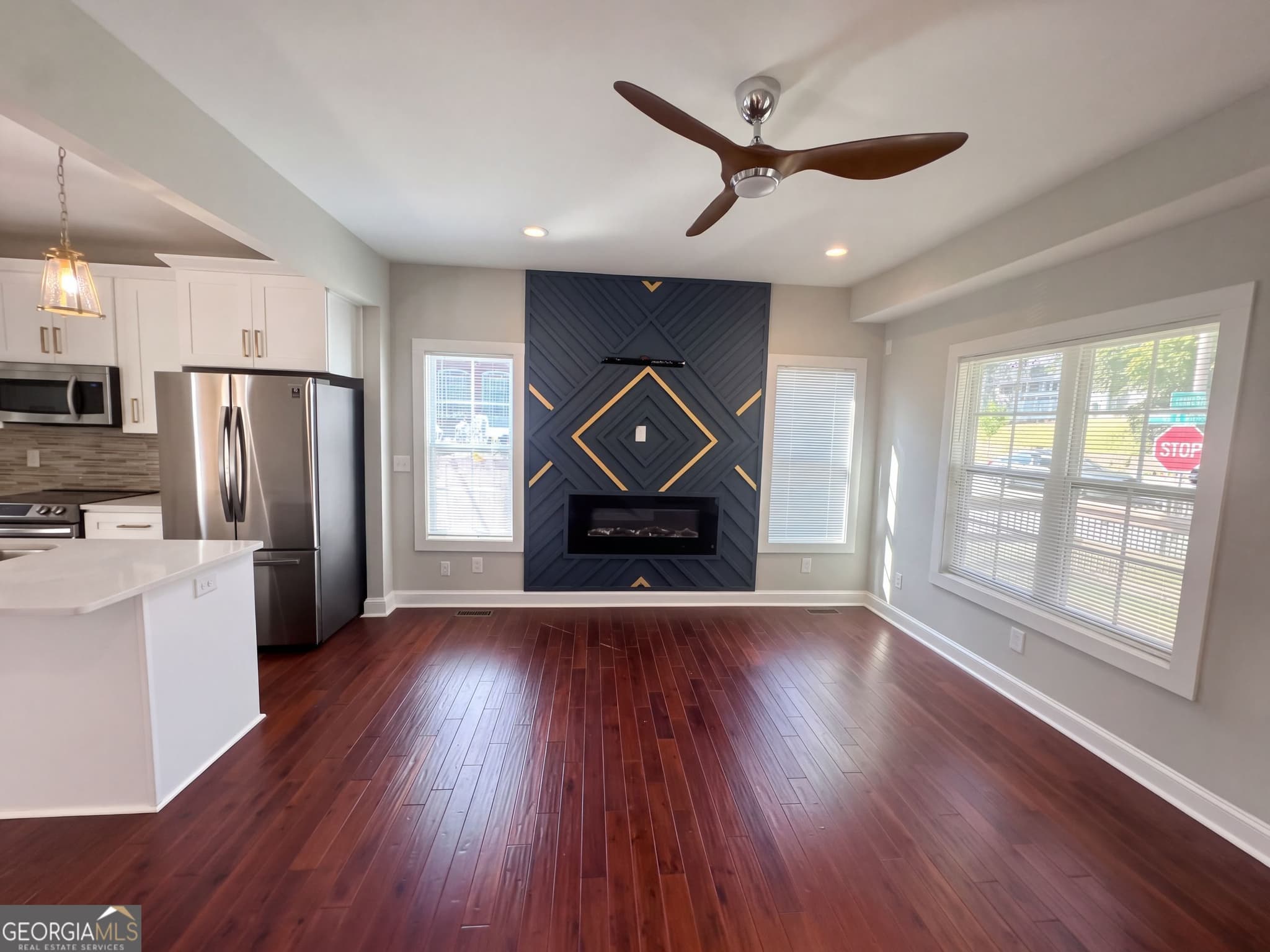 4 bedroom, 3.5 bathroom, 1,840 sq ft single family residence for sale at 213 Joseph E Lowery Boulevard, Atlanta, GA 30314 — photo 3