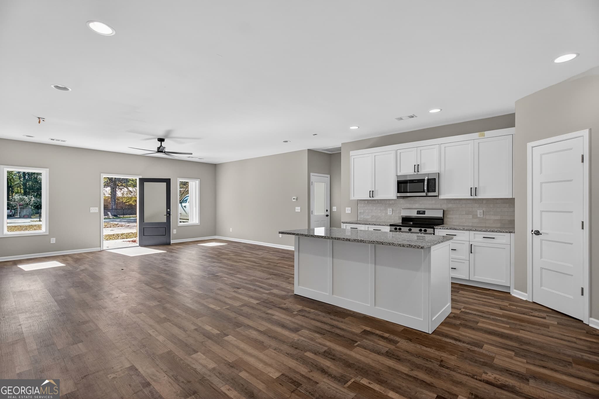 3 bedroom, 2.5 bathroom, 1,770 sq ft single family residence for sale at 3070 15th, Lanett, AL 36863 — photo 6