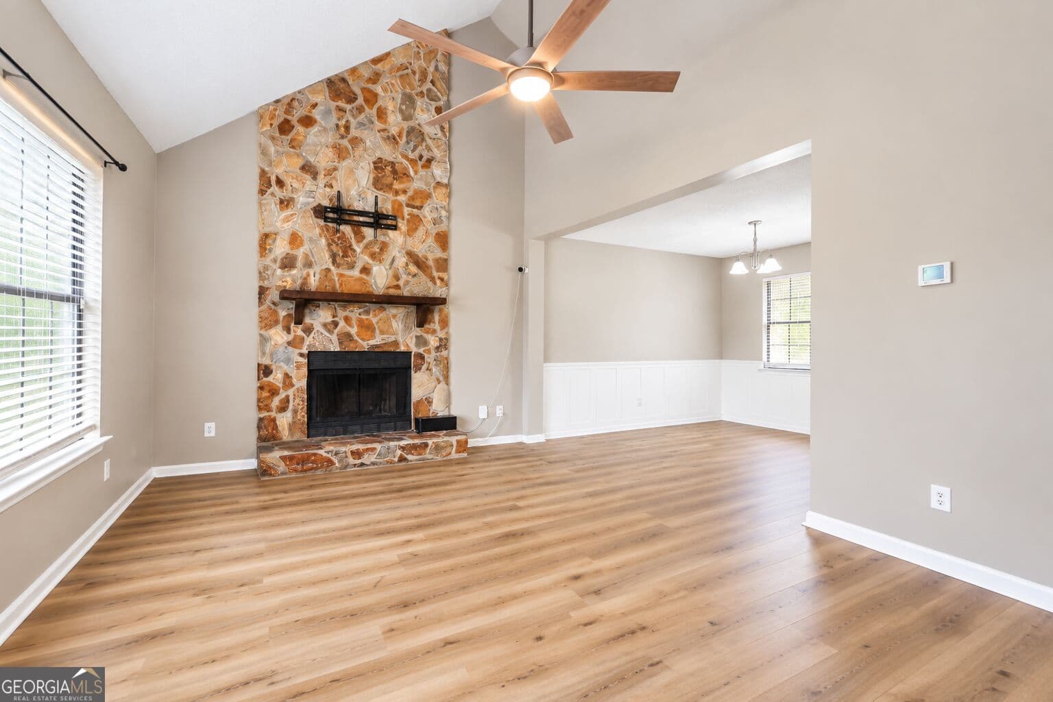 3 bedroom, 2 bathroom, 1,380 sq ft single family residence for sale at 1334 Forest Lake Drive, Hinesville, GA 31313 — photo 2