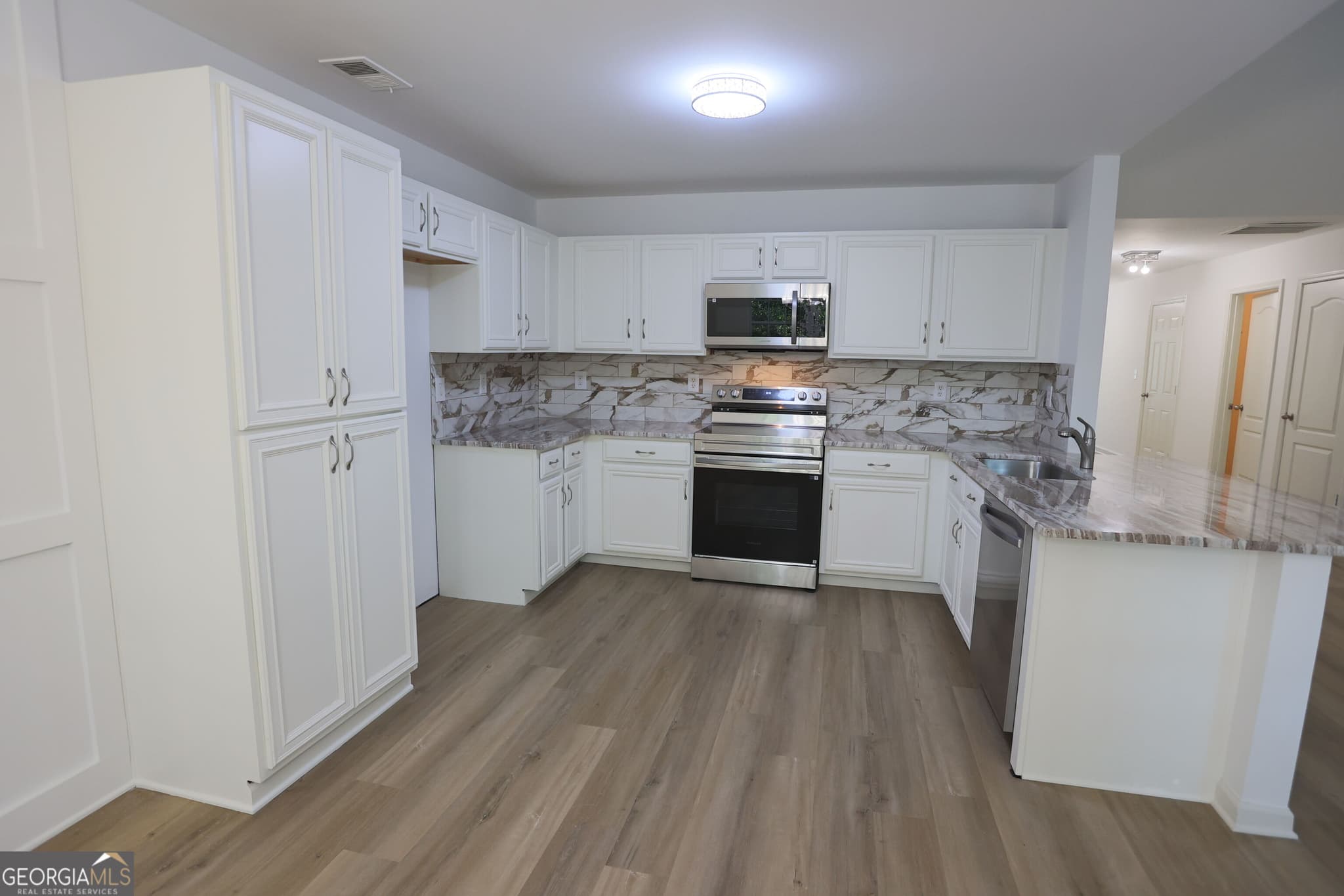4 bedroom, 3 bathroom, 1,930 sq ft single family residence for sale at 61 Concord Court, Concord, GA 30206 — photo 6