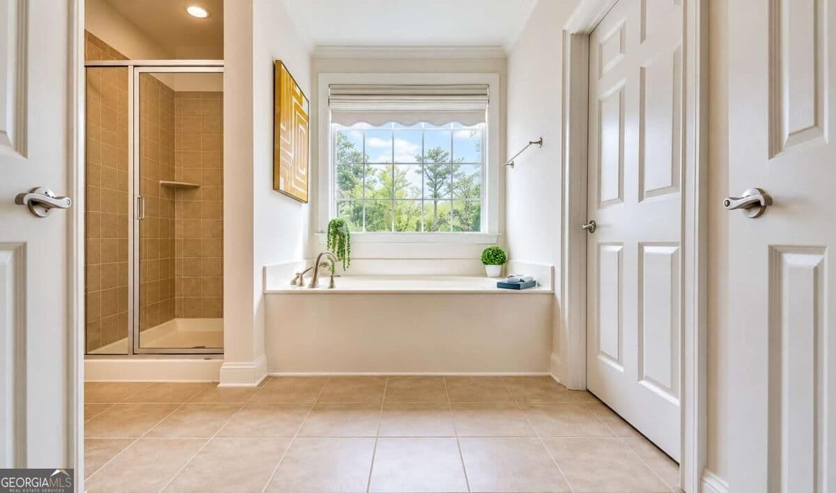 5 bedroom, 4 bathroom single family residence for rent at 3337 Habersham Road, Atlanta, GA 30305 for $28,500 a month — photo 10