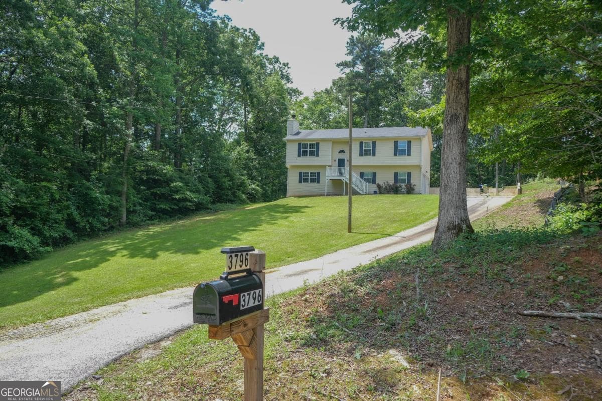 3 bedroom, 2 bathroom, 1,742 sq ft single family residence for sale at 3796 Cannon Drive, Douglasville, GA 30135 — photo 2
