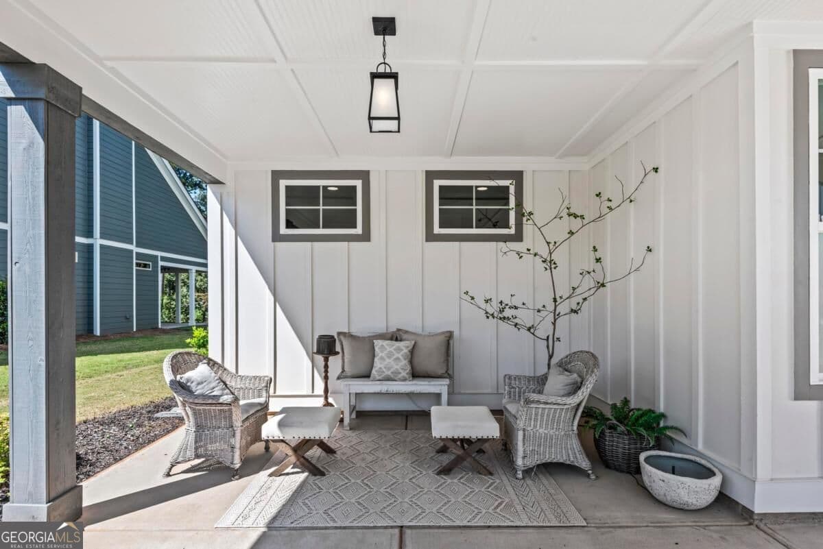 4 bedroom, 3.5 bathroom, 2,877 sq ft single family residence for sale at 1200 Legend Drive, Greensboro, GA 30642 — photo 7