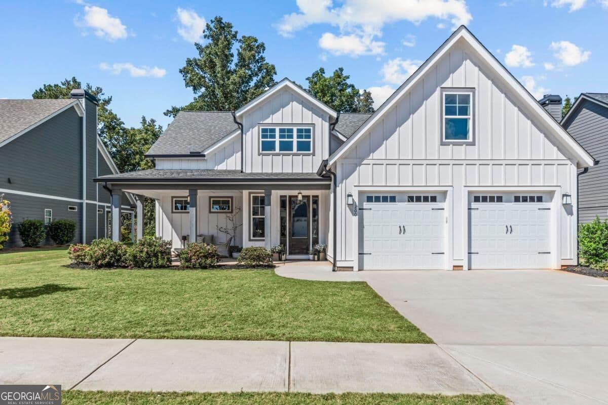 4 bedroom, 3.5 bathroom, 2,877 sq ft single family residence for sale at 1200 Legend Drive, Greensboro, GA 30642 — photo 1 of 52