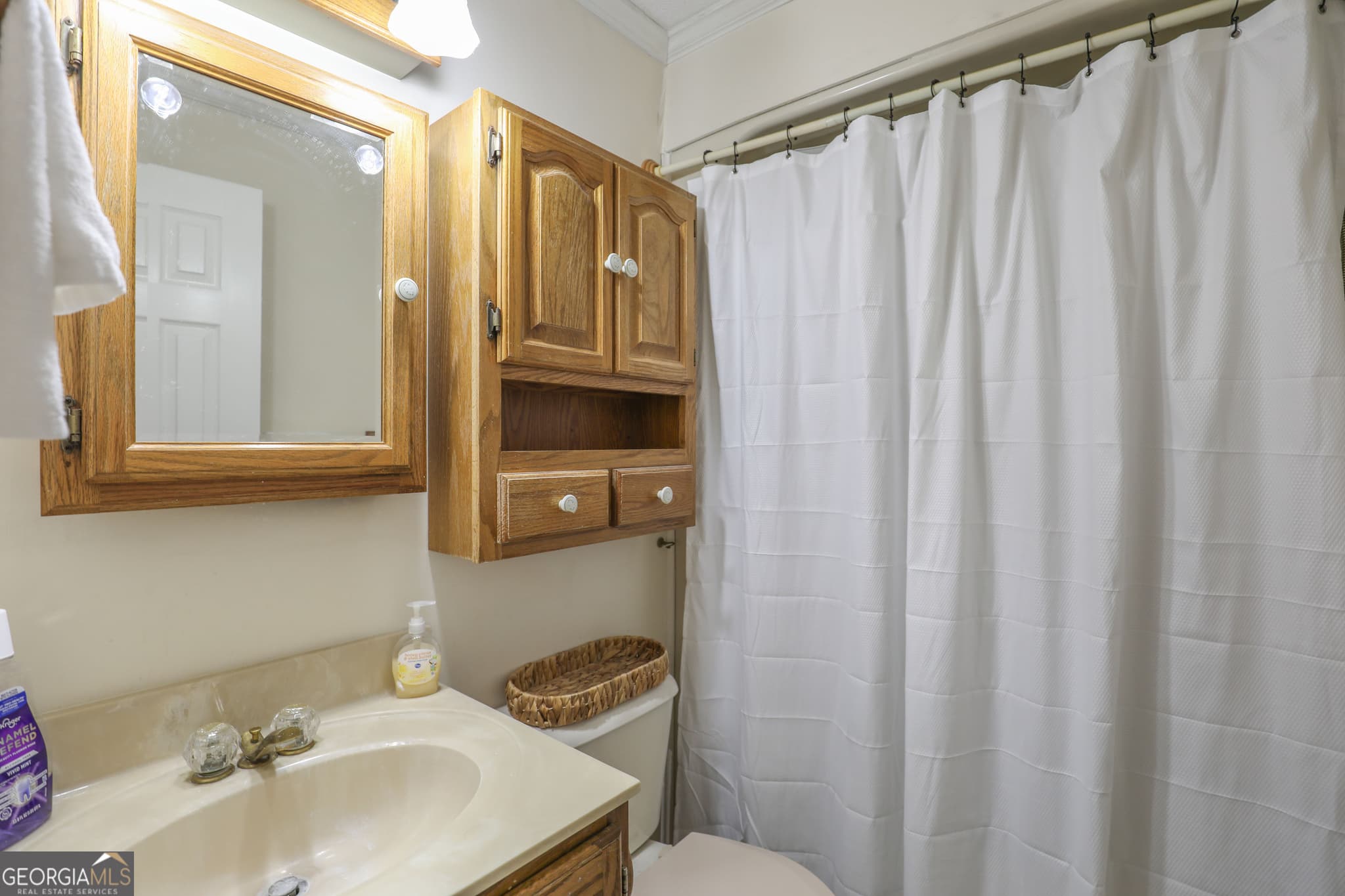 4 bedroom, 3.5 bathroom, 2,311 sq ft single family residence for sale at 146 E Lakeview Drive, Milledgeville, GA 31061 — photo 9