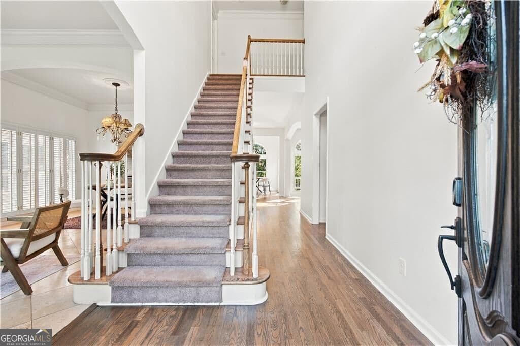 6 bedroom, 3.5 bathroom, 4,056 sq ft single family residence for sale at 1942 New Kemp Road, Marietta, GA 30066 — photo 2