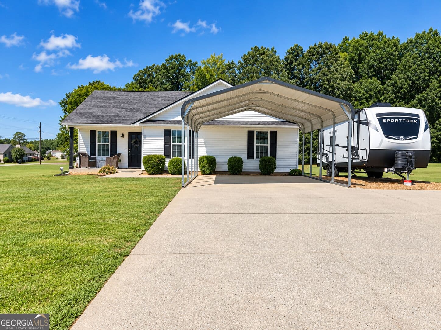 3 bedroom, 2 bathroom, 1,260 sq ft single family residence for sale at 7 Stonegate Drive, Cedartown, GA 30125 — photo 2