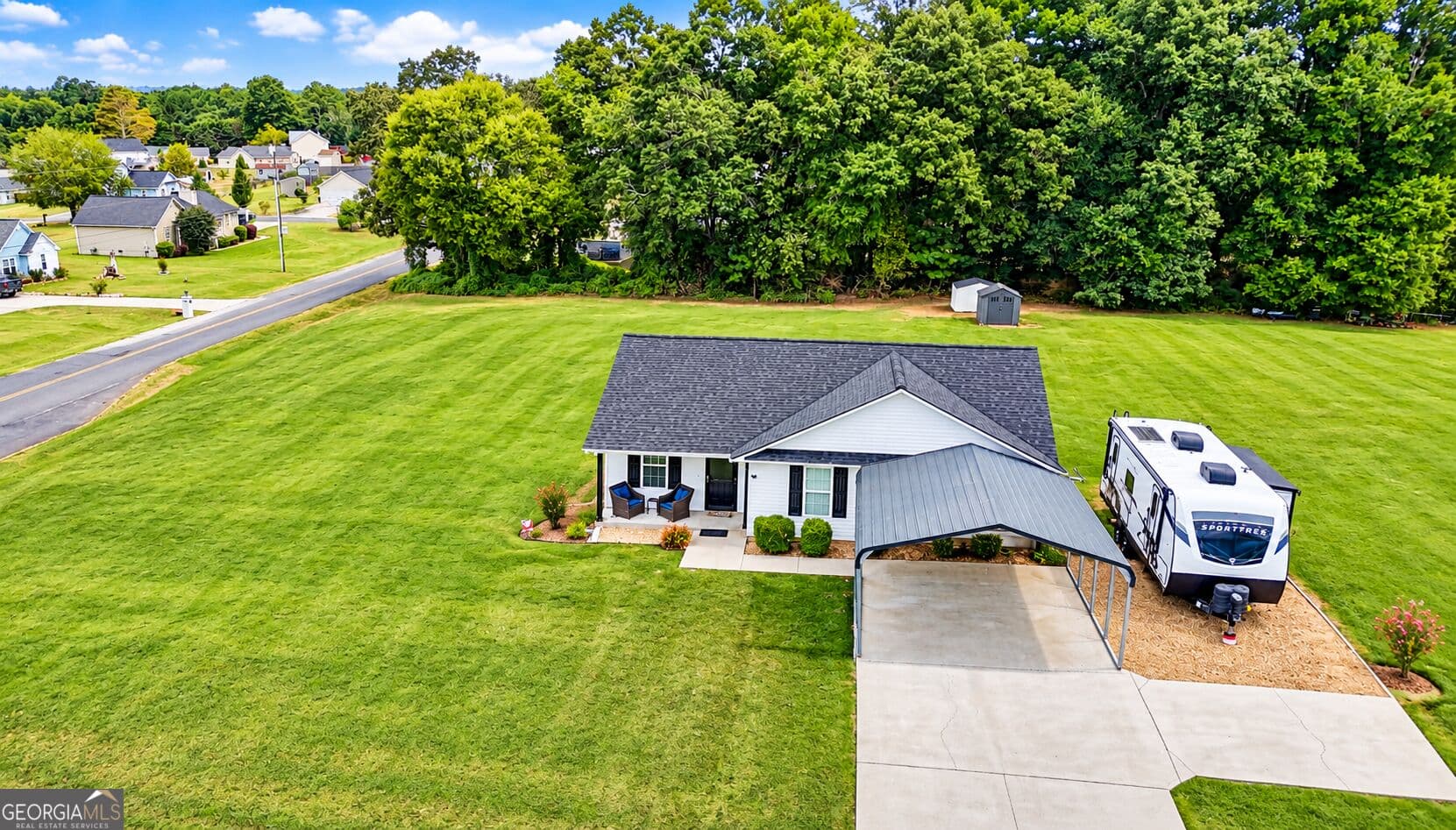 3 bedroom, 2 bathroom, 1,260 sq ft single family residence for sale at 7 Stonegate Drive, Cedartown, GA 30125 — photo 1 of 42