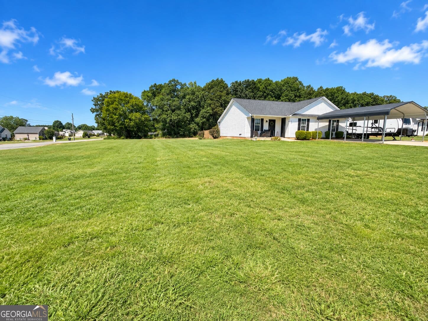 3 bedroom, 2 bathroom, 1,260 sq ft single family residence for sale at 7 Stonegate Drive, Cedartown, GA 30125 — photo 5