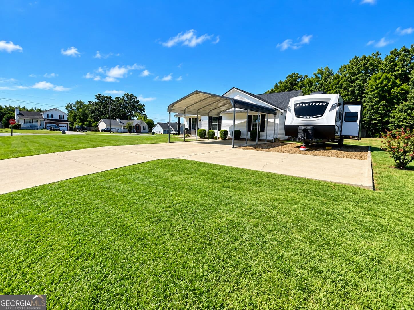 3 bedroom, 2 bathroom, 1,260 sq ft single family residence for sale at 7 Stonegate Drive, Cedartown, GA 30125 — photo 4