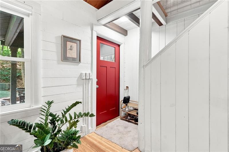 4 bedroom, 2 bathroom, 2,726 sq ft cabin,single family residence for sale at 884 Quail Cove Drive, Big Canoe, GA 30143 — photo 3