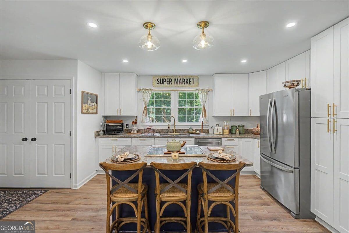 3 bedroom, 1 bathroom, 1,121 sq ft single family residence for sale at 492 Moran Lake Road, Rome, GA 30161 — photo 6