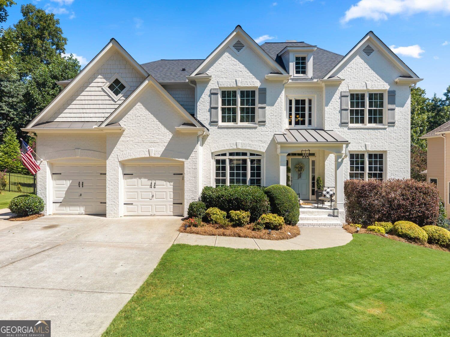 7 bedroom, 5 bathroom, 4,662 sq ft single family residence for sale at 960 Garden Crossing Lane, Cumming, GA 30040 — photo 3
