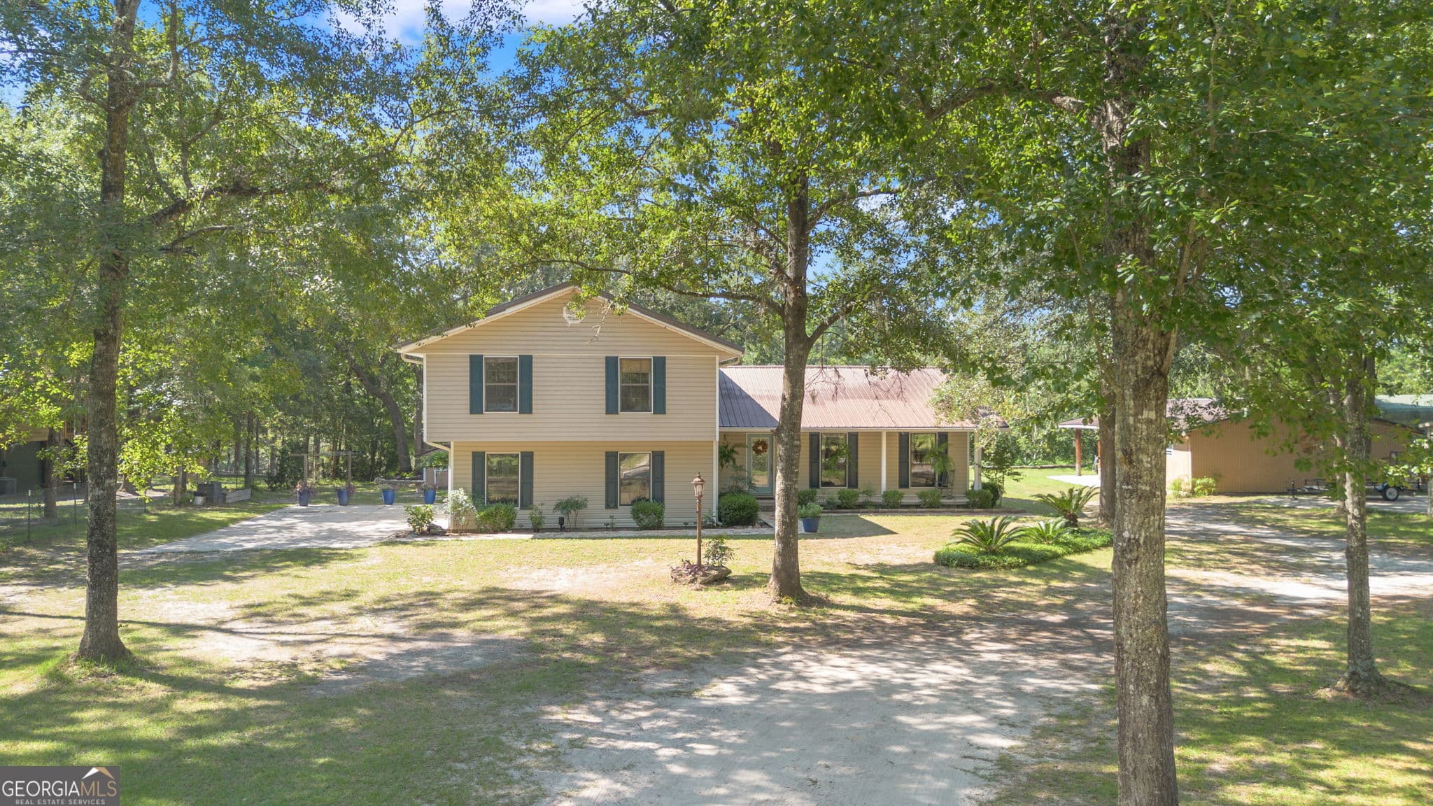 5 bedroom, 4 bathroom, 5,844 sq ft single family residence for sale at 323 St Marys River Bluff Road, St. George, GA 31562 — photo 6
