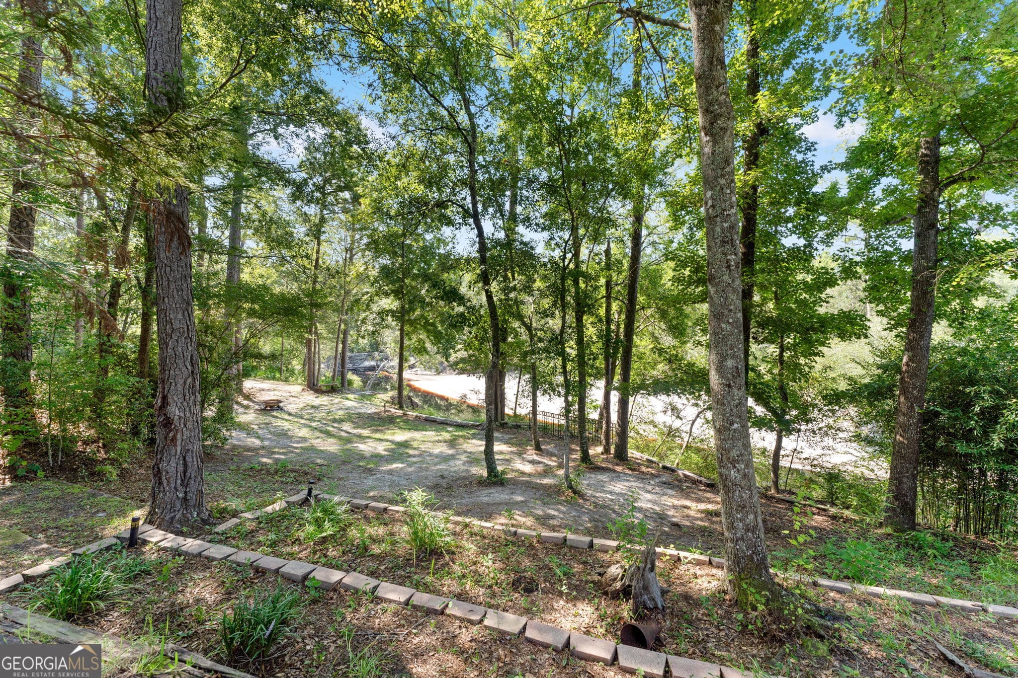 5 bedroom, 4 bathroom, 5,844 sq ft single family residence for sale at 323 St Marys River Bluff Road, St. George, GA 31562 — photo 3