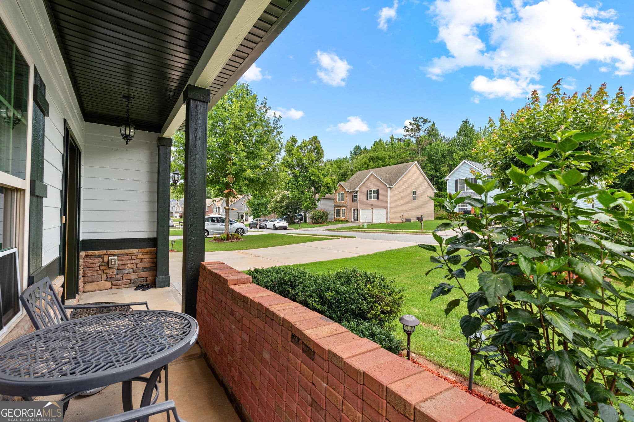 5 bedroom, 3 bathroom, 2,823 sq ft single family residence for sale at 109 Briandwood Drive, Newnan, GA 30265 — photo 7