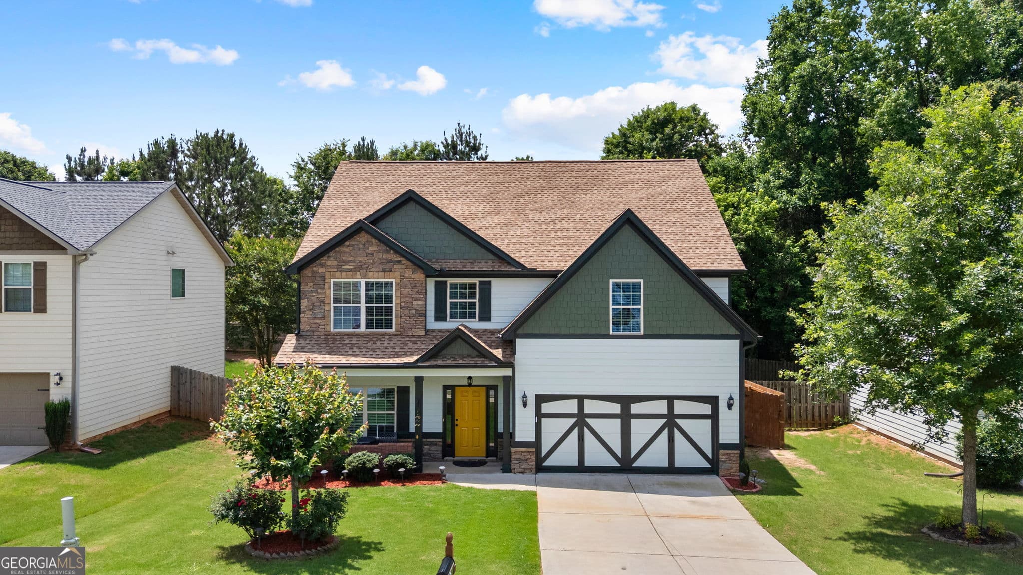 5 bedroom, 3 bathroom, 2,823 sq ft single family residence for sale at 109 Briandwood Drive, Newnan, GA 30265 — photo 3