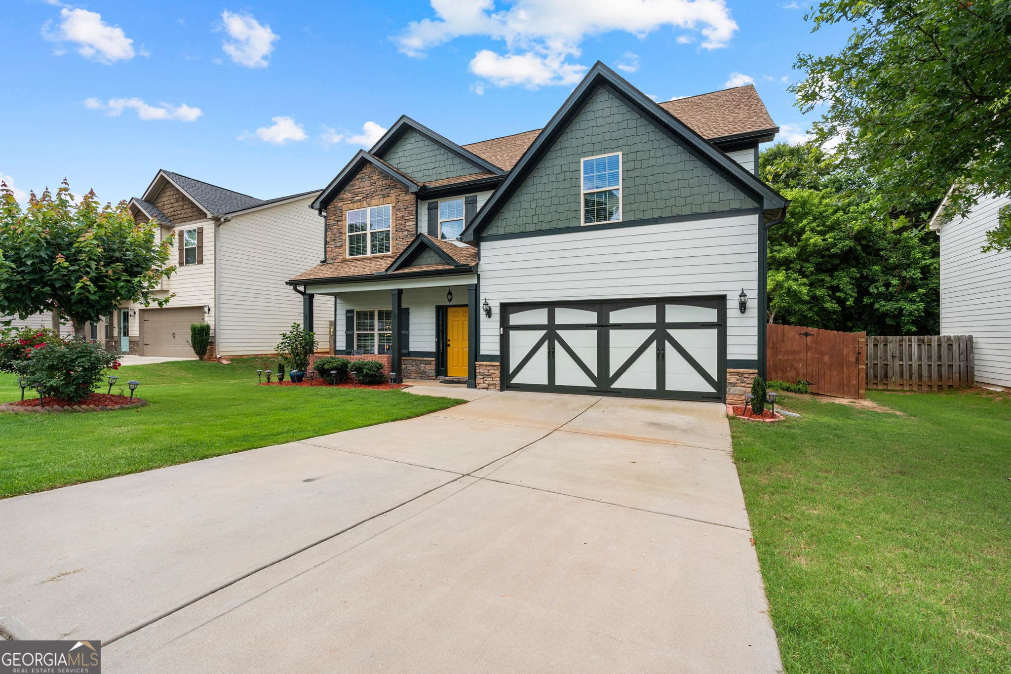 5 bedroom, 3 bathroom, 2,823 sq ft single family residence for sale at 109 Briandwood Drive, Newnan, GA 30265 — photo 5