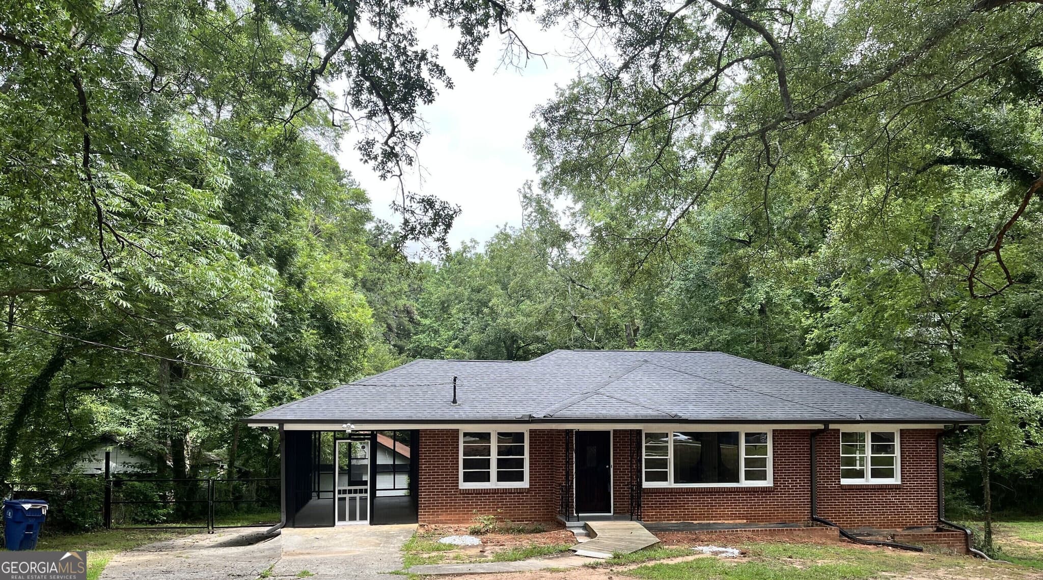 3 bedroom, 2 bathroom, 1,527 sq ft single family residence for rent at 2122 SW Kimberly Road, Atlanta, GA 30331 for $1,800 a month — photo 1 of 1