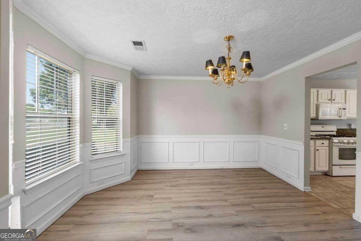 3 bedroom, 2.5 bathroom, 2,390 sq ft single family residence for sale at 45 Polo Fields, Cartersville, GA 30121 — photo 6