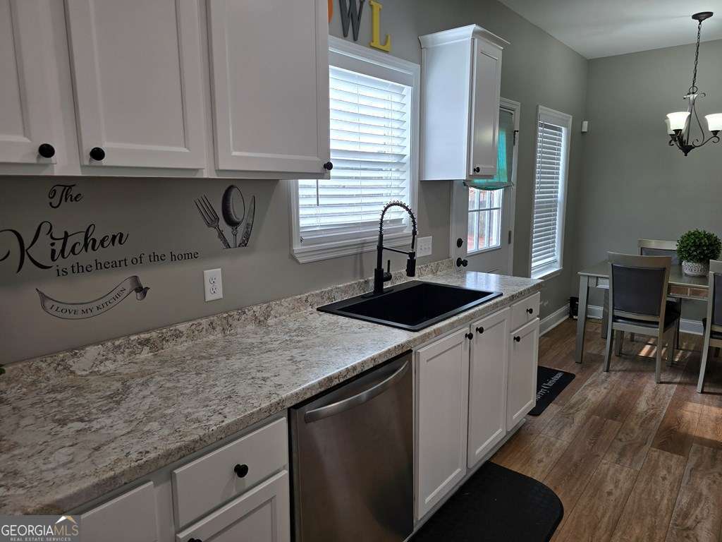 3 bedroom, 2 bathroom, 1,242 sq ft single family residence for sale at 153 Clare Road, Fitzgerald, GA 31750 — photo 5