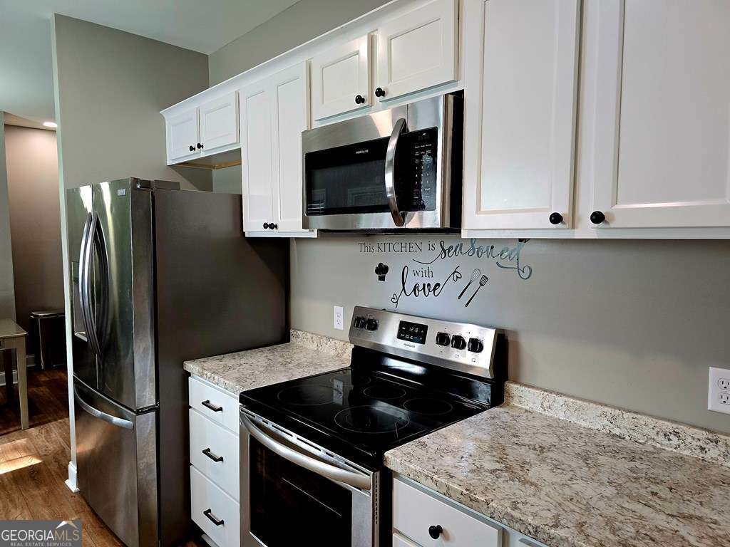 3 bedroom, 2 bathroom, 1,242 sq ft single family residence for sale at 153 Clare Road, Fitzgerald, GA 31750 — photo 4