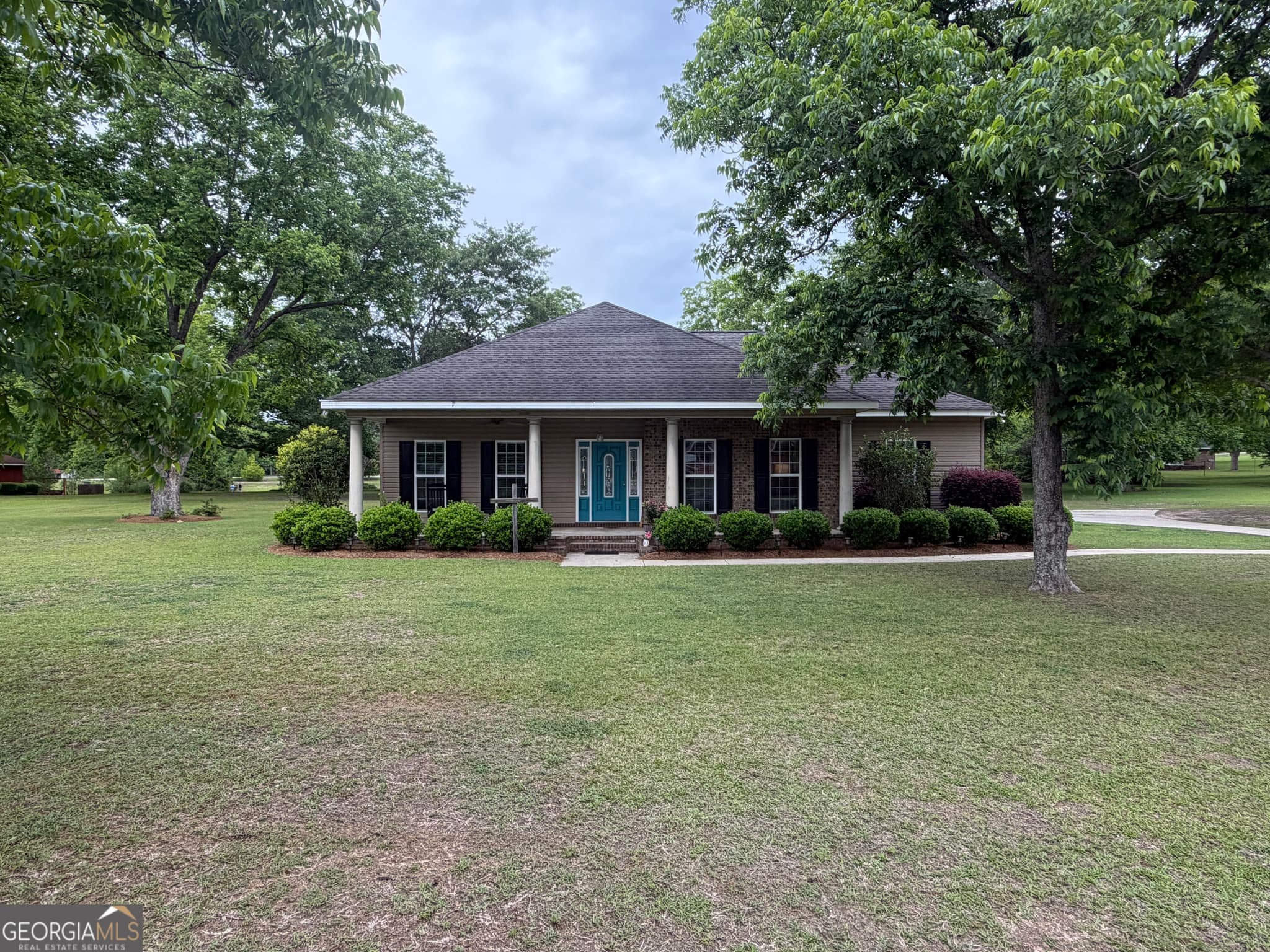 4 bedroom, 3 bathroom, 2,406 sq ft single family residence for sale at 414 Parklane Drive, Dexter, GA 31019