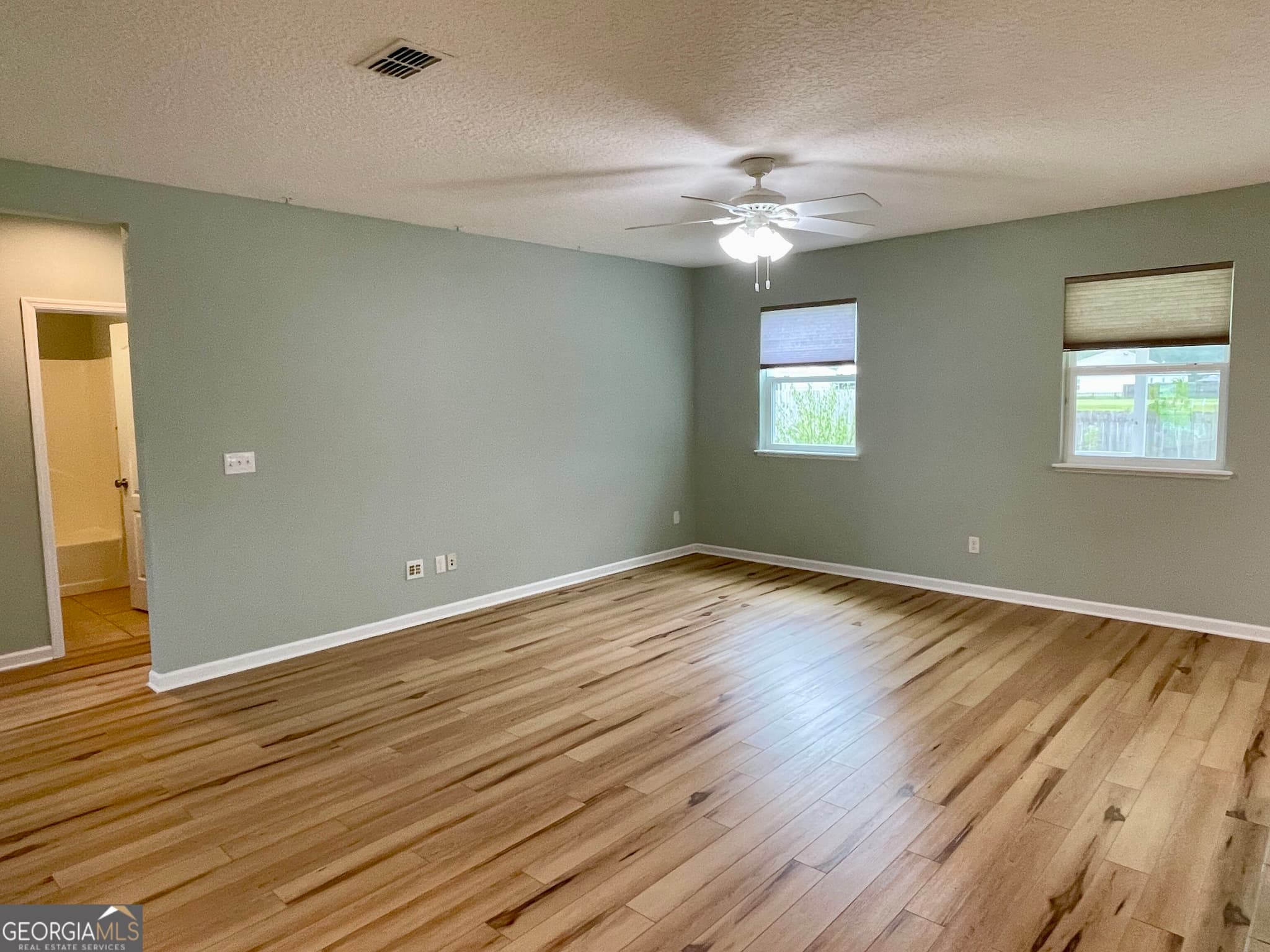 3 bedroom, 2 bathroom, 1,632 sq ft single family residence for sale at 401 Soncel Drive, Kingsland, GA 31548 — photo 6