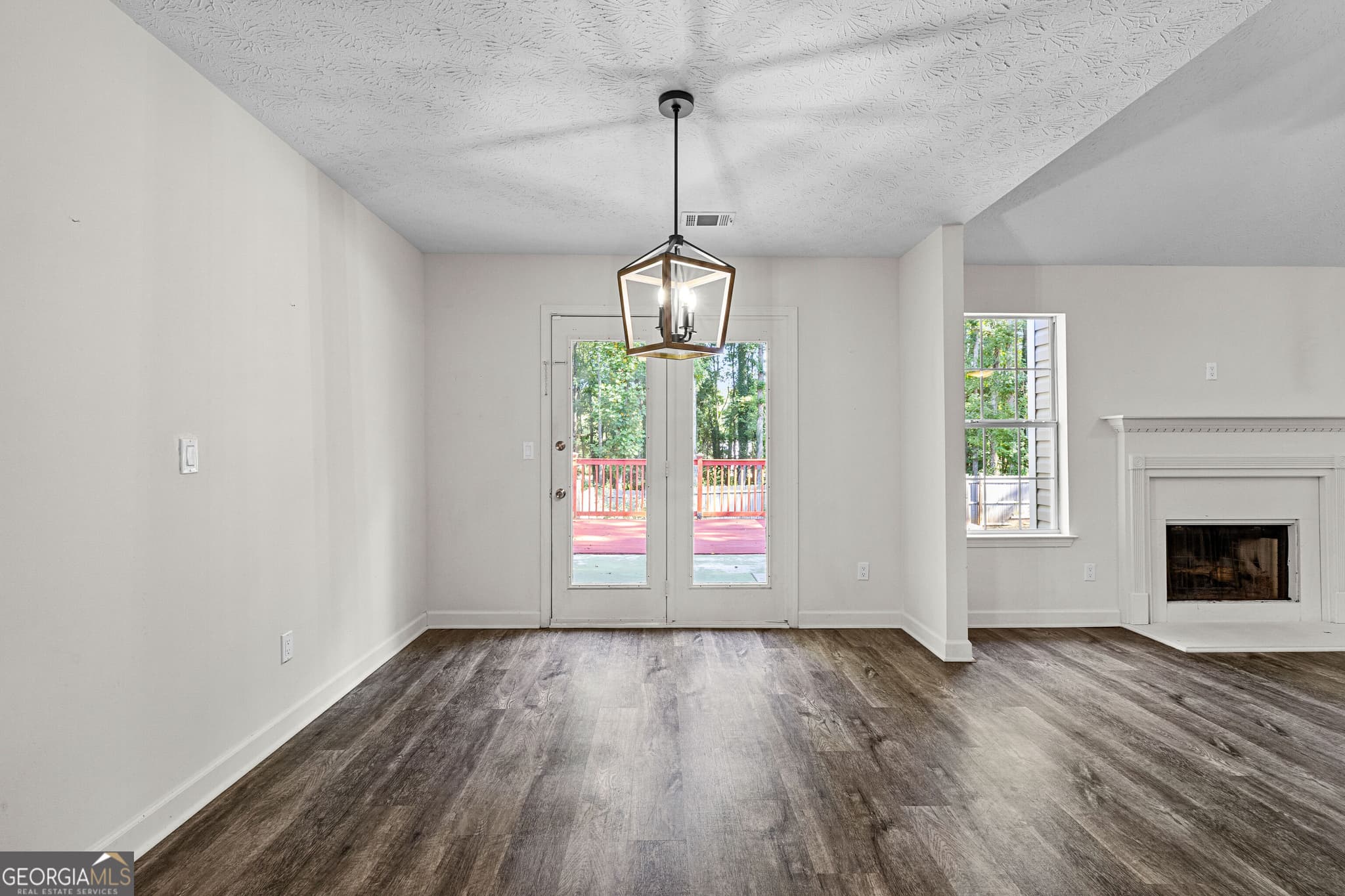 3 bedroom, 2 bathroom, 1,115 sq ft single family residence for sale at 185 Hayward Bishop Way, Senoia, GA 30276 — photo 10