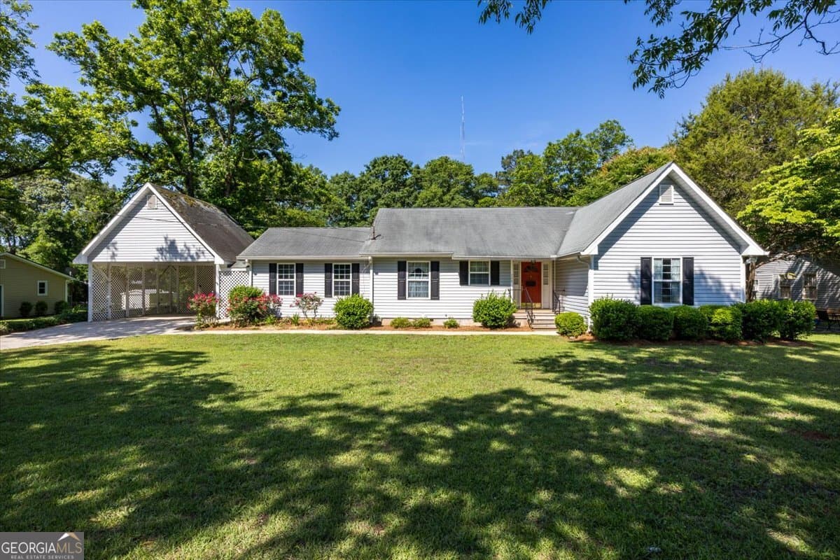 3 bedroom, 2 bathroom, 2,050 sq ft single family residence sold at 509 Virginia Street, Forsyth, GA 31029