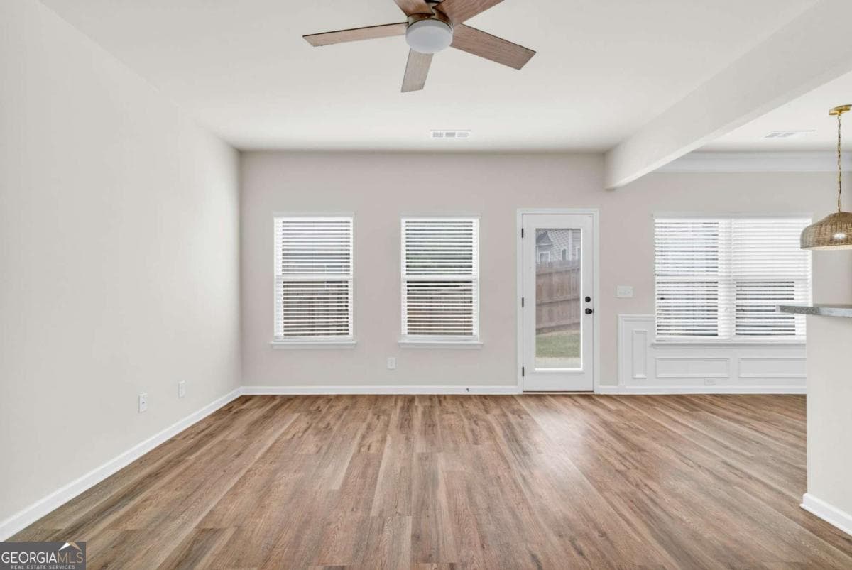 3 bedroom, 2.5 bathroom, 1,635 sq ft townhouse for sale at 850 Ash Street, Canton, GA 30114 — photo 7