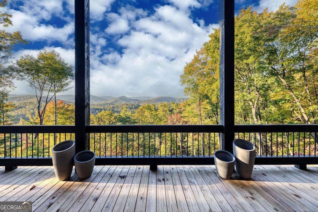 4 bedroom, 4 bathroom, 2,858 sq ft cabin,single family residence for sale at 25 Quail Hollow, Epworth, GA 30541 — photo 7