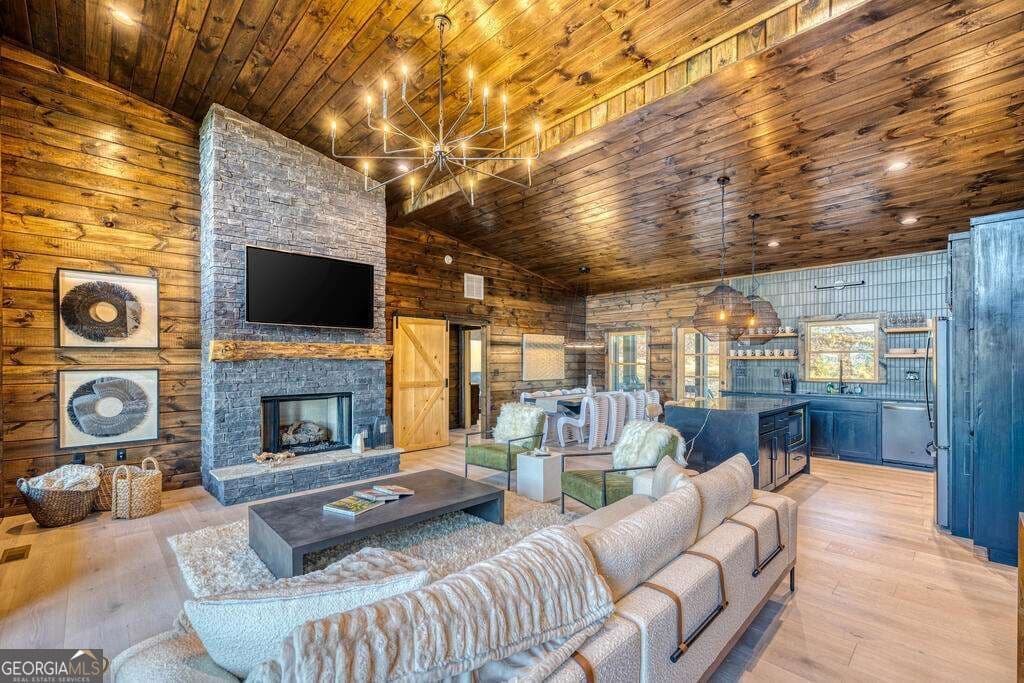 4 bedroom, 4 bathroom, 2,858 sq ft cabin,single family residence for sale at 25 Quail Hollow, Epworth, GA 30541 — photo 9