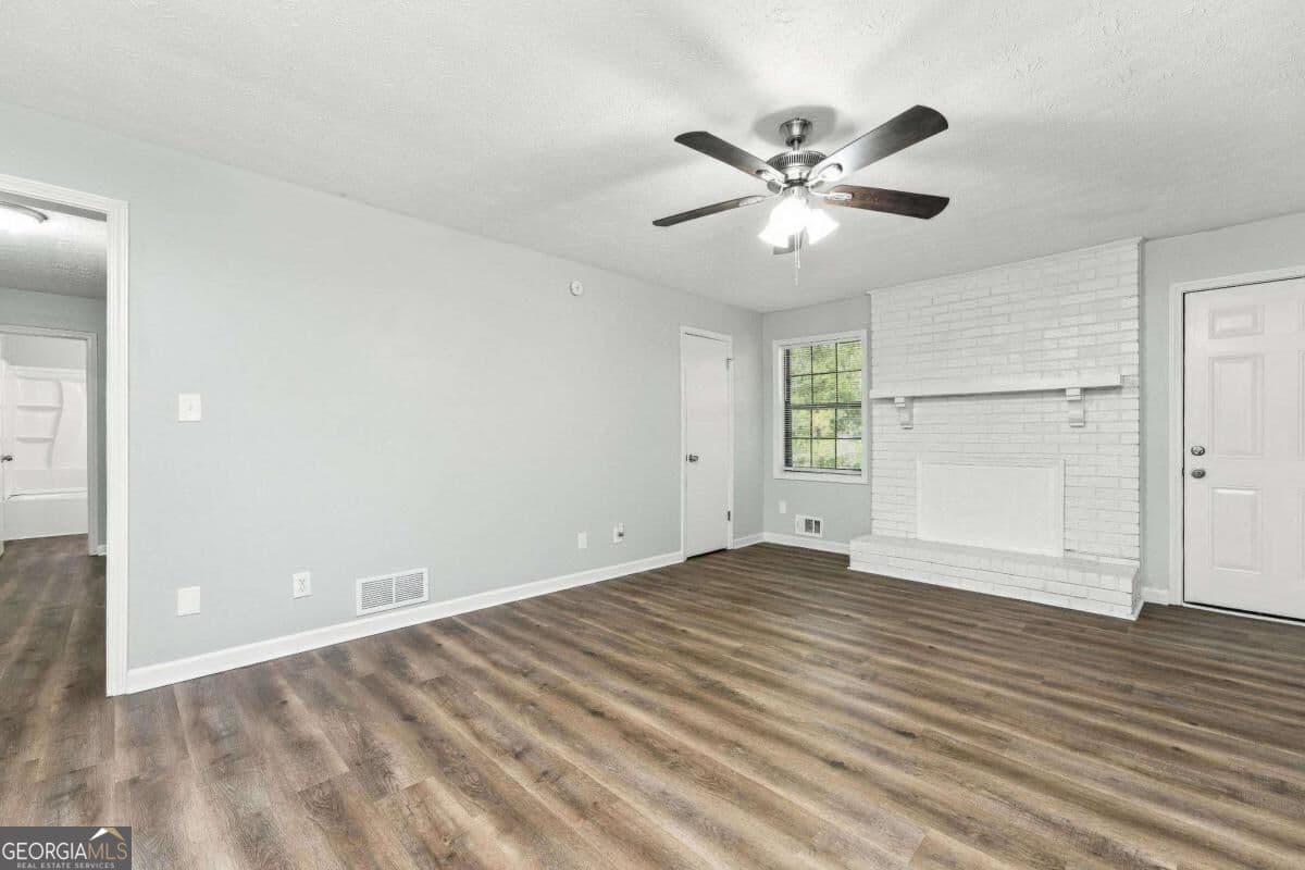3 bedroom, 2 bathroom single family residence for rent at 2600 King George Court, Conyers, GA 30012 for $1,680 a month — photo 4