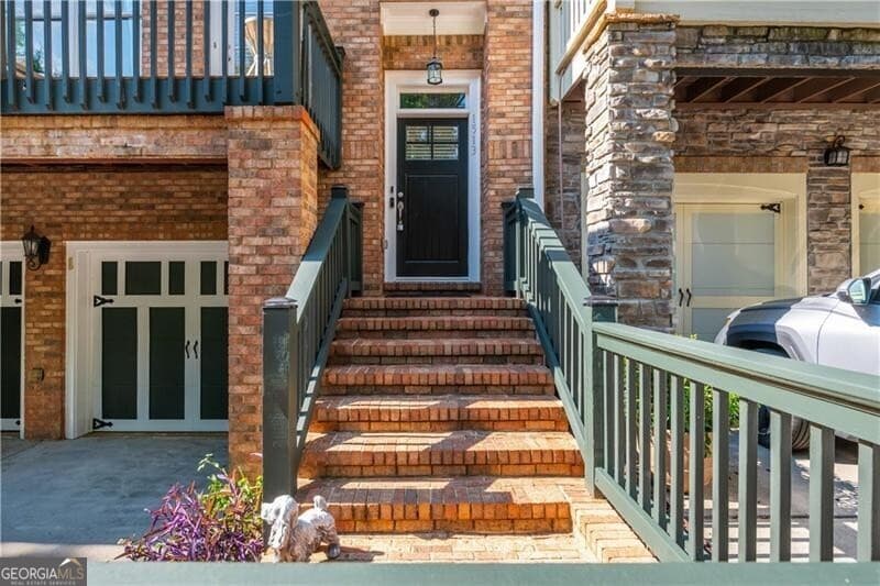 3 bedroom, 3.5 bathroom, 2,364 sq ft townhouse for sale at 1513 Whitehead Bluff, Atlanta, GA 30318 — photo 6