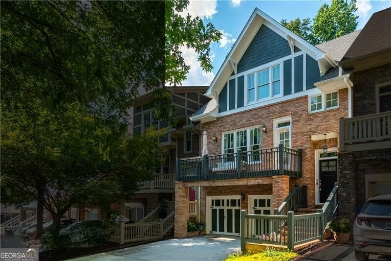3 bedroom, 3.5 bathroom, 2,364 sq ft townhouse for sale at 1513 Whitehead Bluff, Atlanta, GA 30318 — photo 4