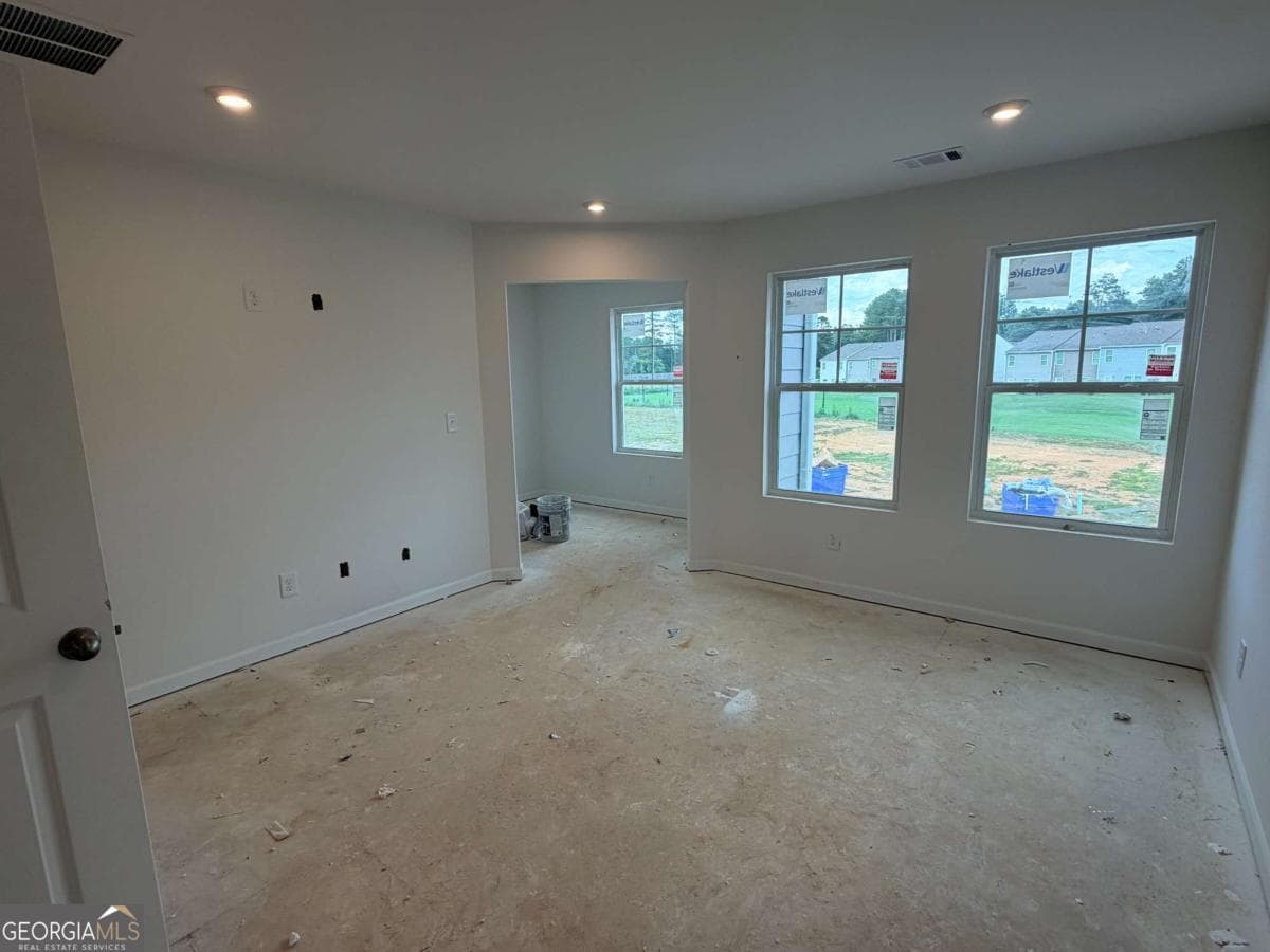 3 bedroom, 2.5 bathroom townhouse for sale at 325 Rolling Green Road, Adairsville, GA 30103 — photo 6