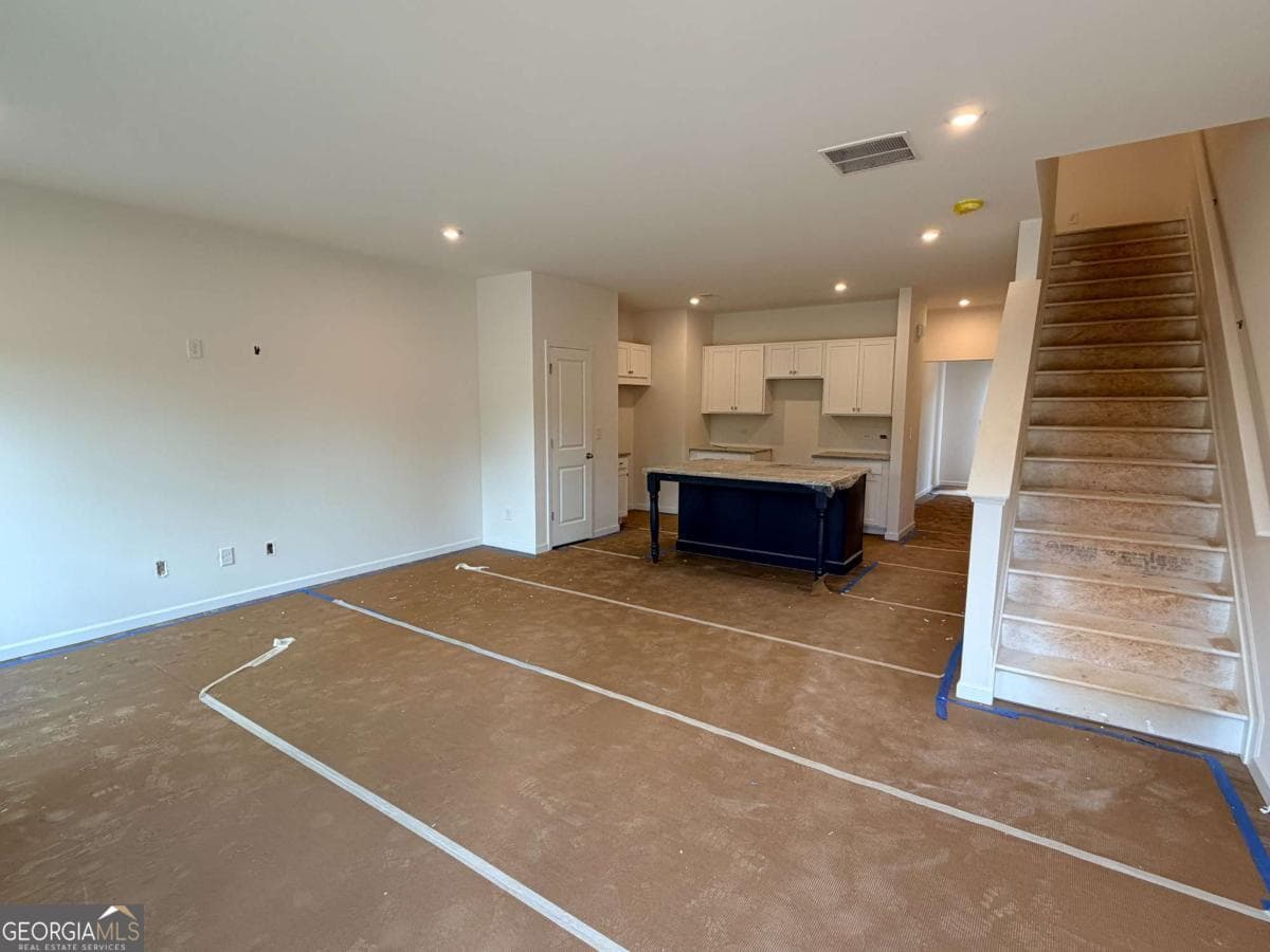 3 bedroom, 2.5 bathroom townhouse for sale at 325 Rolling Green Road, Adairsville, GA 30103 — photo 5