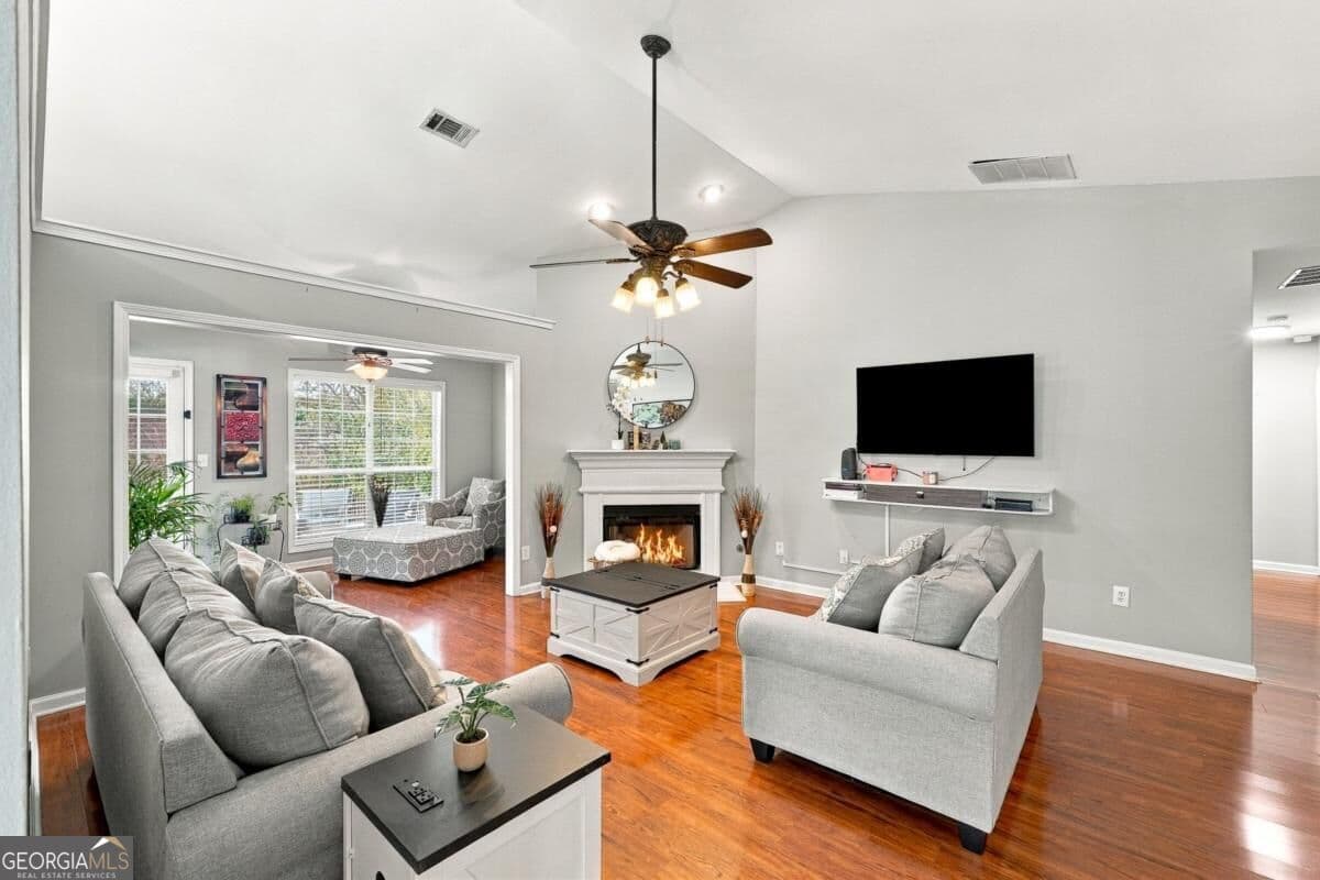 4 bedroom, 2 bathroom, 1,948 sq ft single family residence for sale at 2590 Harbins Mill Drive, Dacula, GA 30019 — photo 7